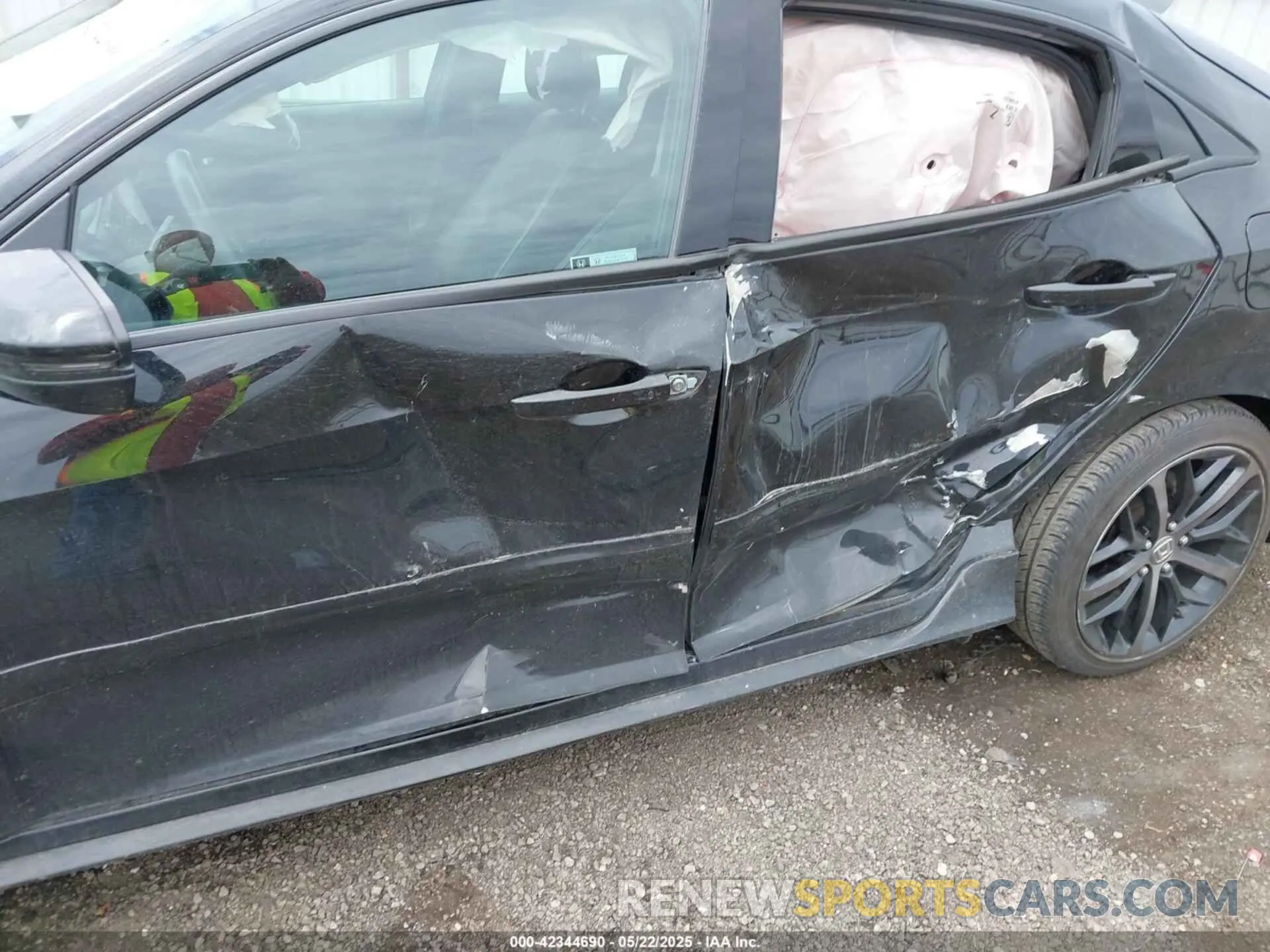 6 fotografías del automóvil dañado SHHFK7G93LU203213 HONDA CIVIC 2020