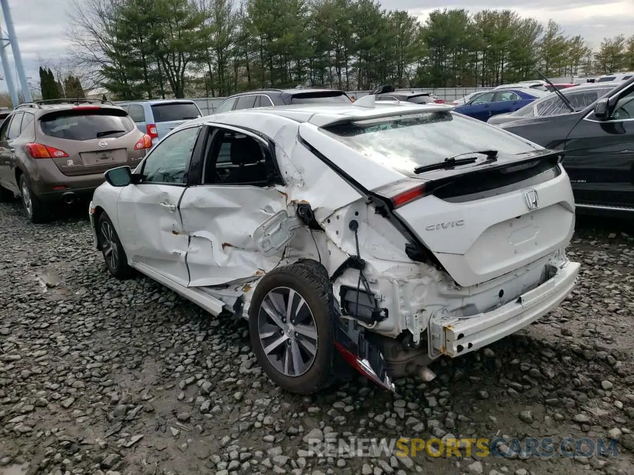 2 fotografías del automóvil dañado SHHFK7H30LU412130 HONDA CIVIC 2020