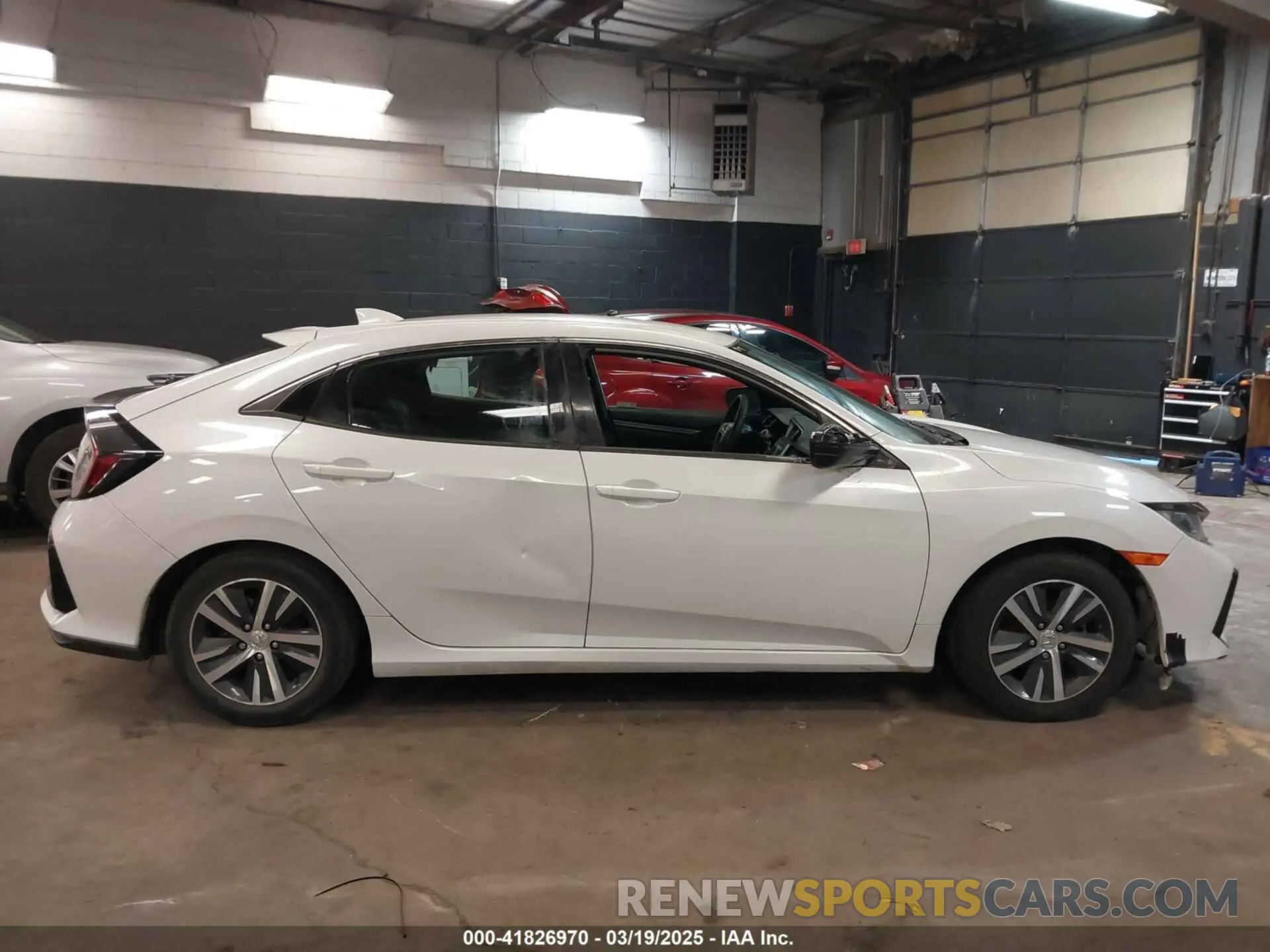 14 fotografías del automóvil dañado SHHFK7H31LU403050 HONDA CIVIC 2020