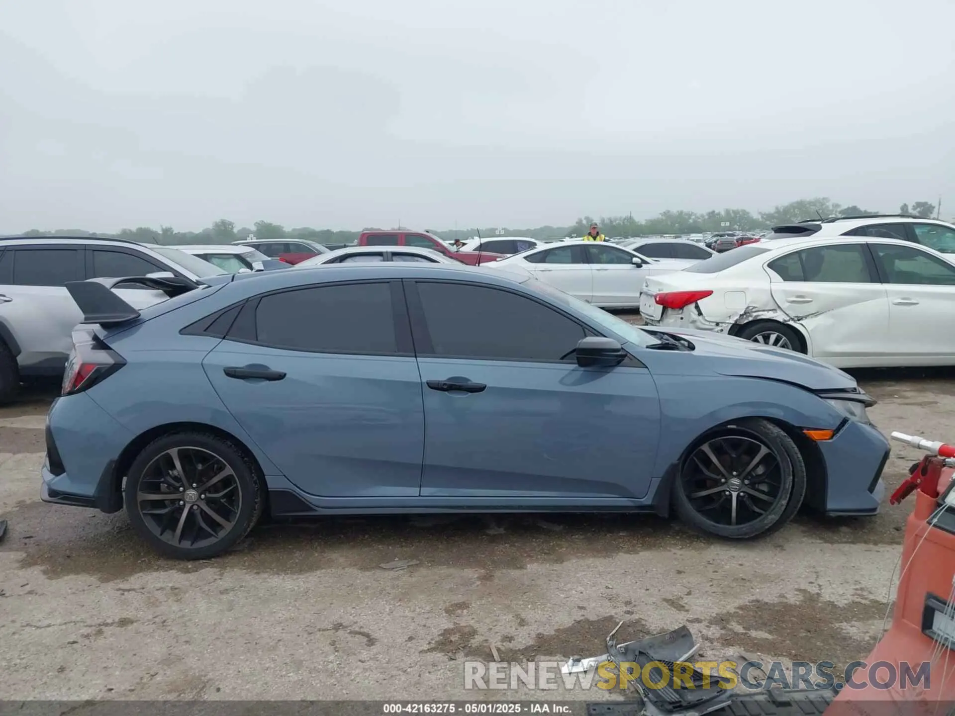 13 fotografías del automóvil dañado SHHFK7H47LU211785 HONDA CIVIC 2020