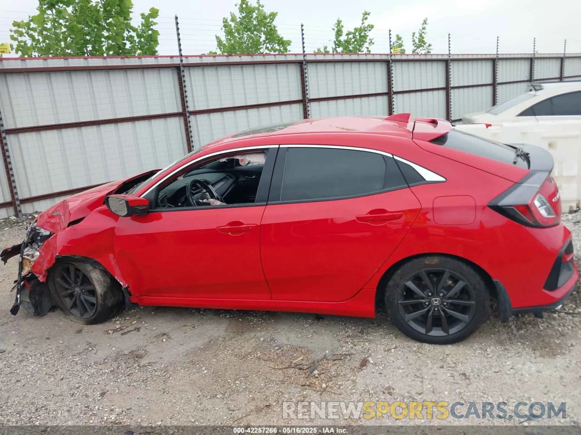 14 fotografías del automóvil dañado SHHFK7H64LU209137 HONDA CIVIC 2020
