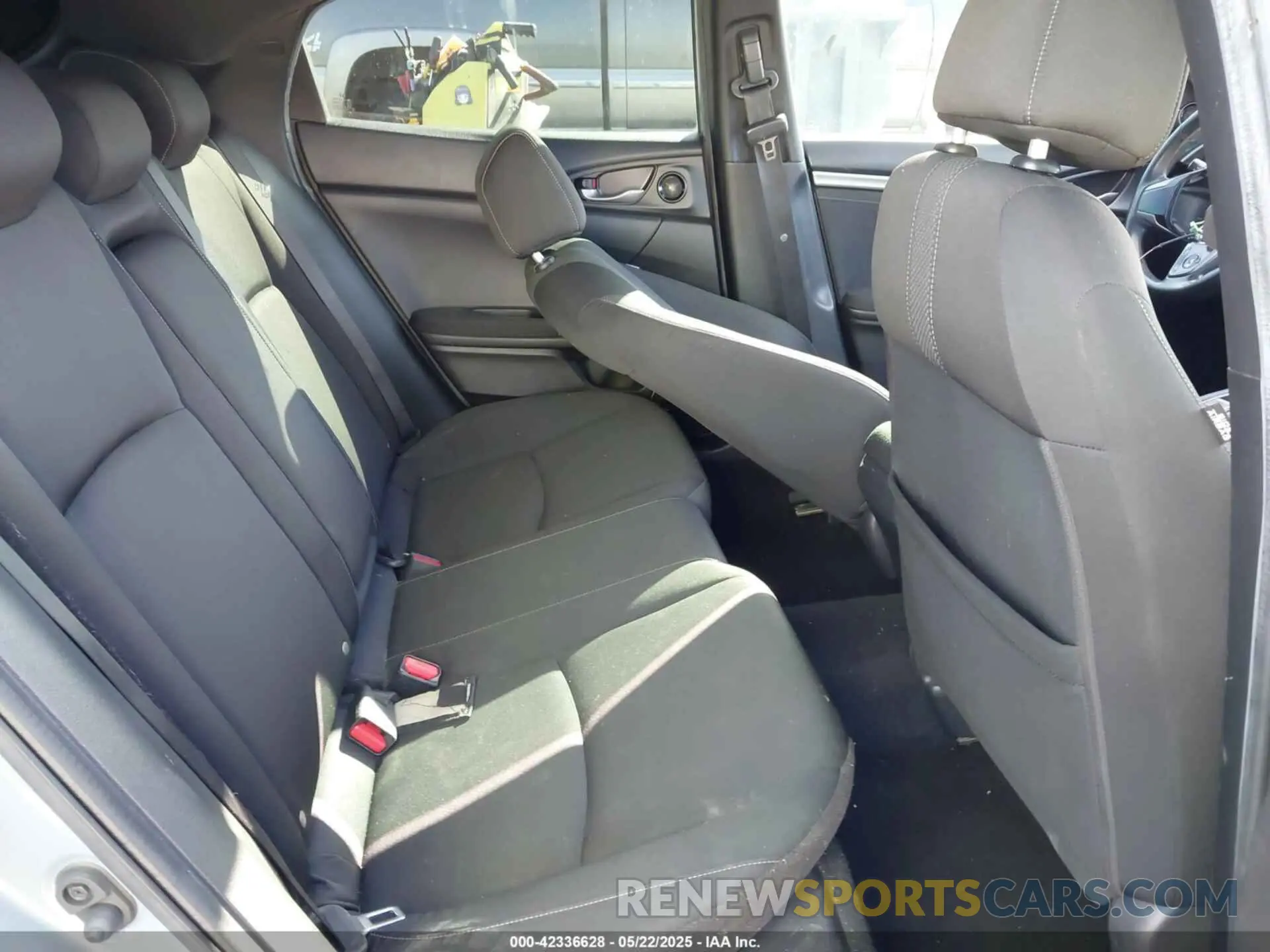 8 fotografías del automóvil dañado SHHFK7H64LU409628 HONDA CIVIC 2020