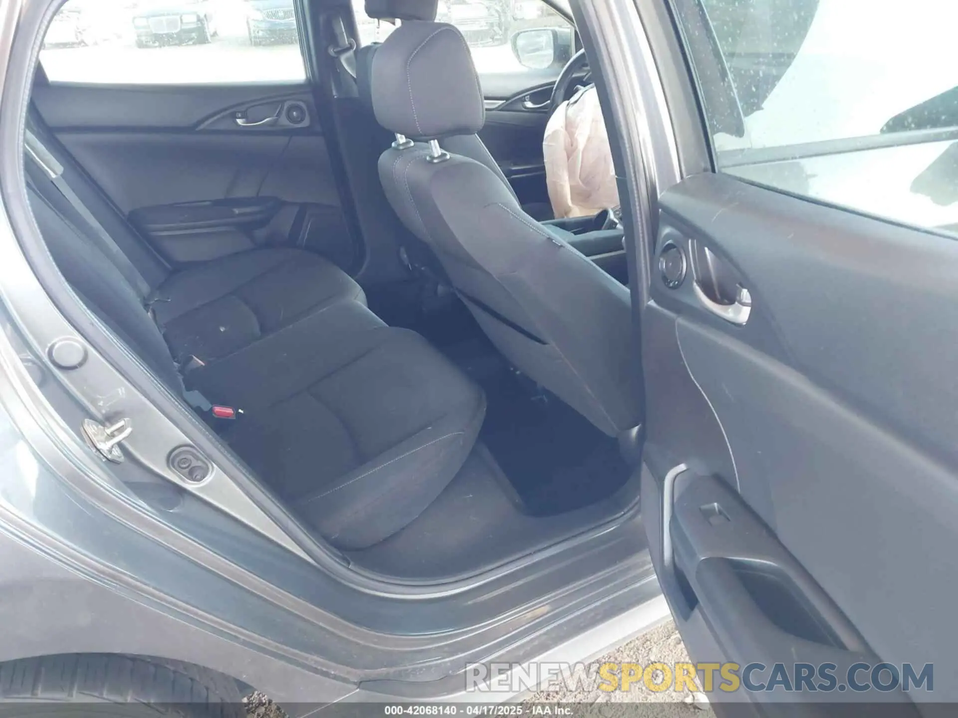 8 fotografías del automóvil dañado SHHFK7H66LU221192 HONDA CIVIC 2020