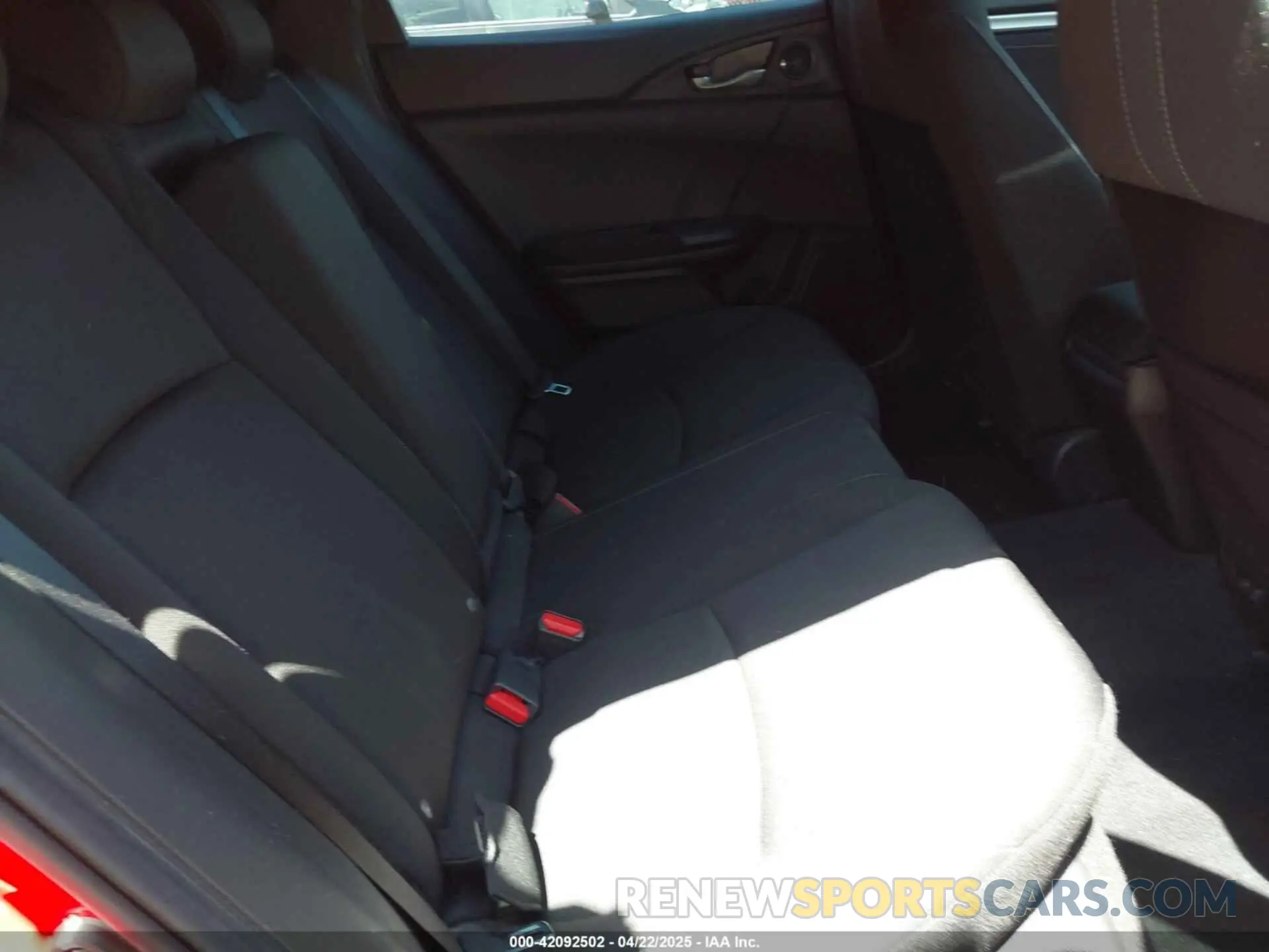 8 fotografías del automóvil dañado SHHFK7H68LU204698 HONDA CIVIC 2020