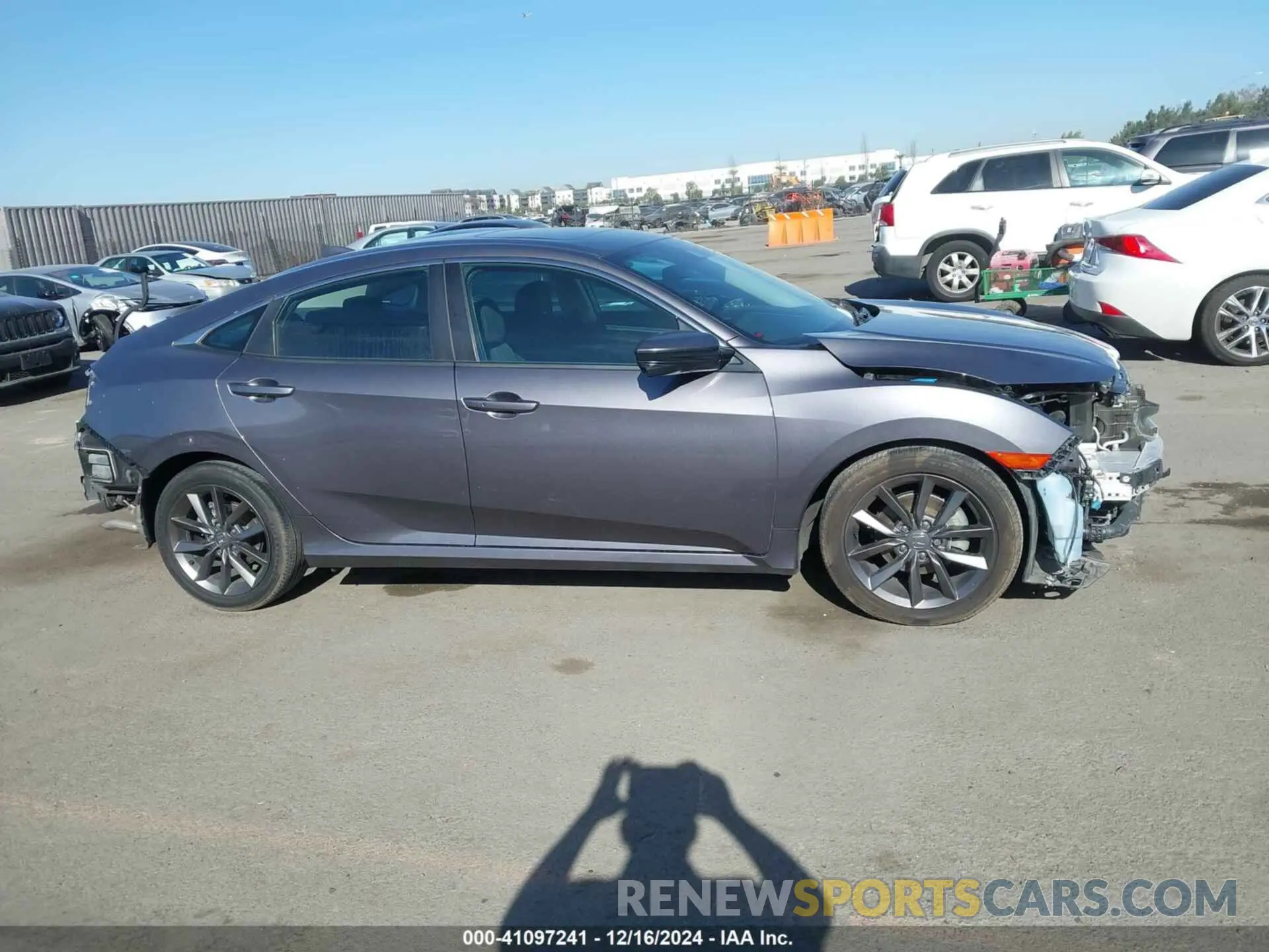 14 fotografías del automóvil dañado 19XFC1F30ME206537 HONDA CIVIC 2021