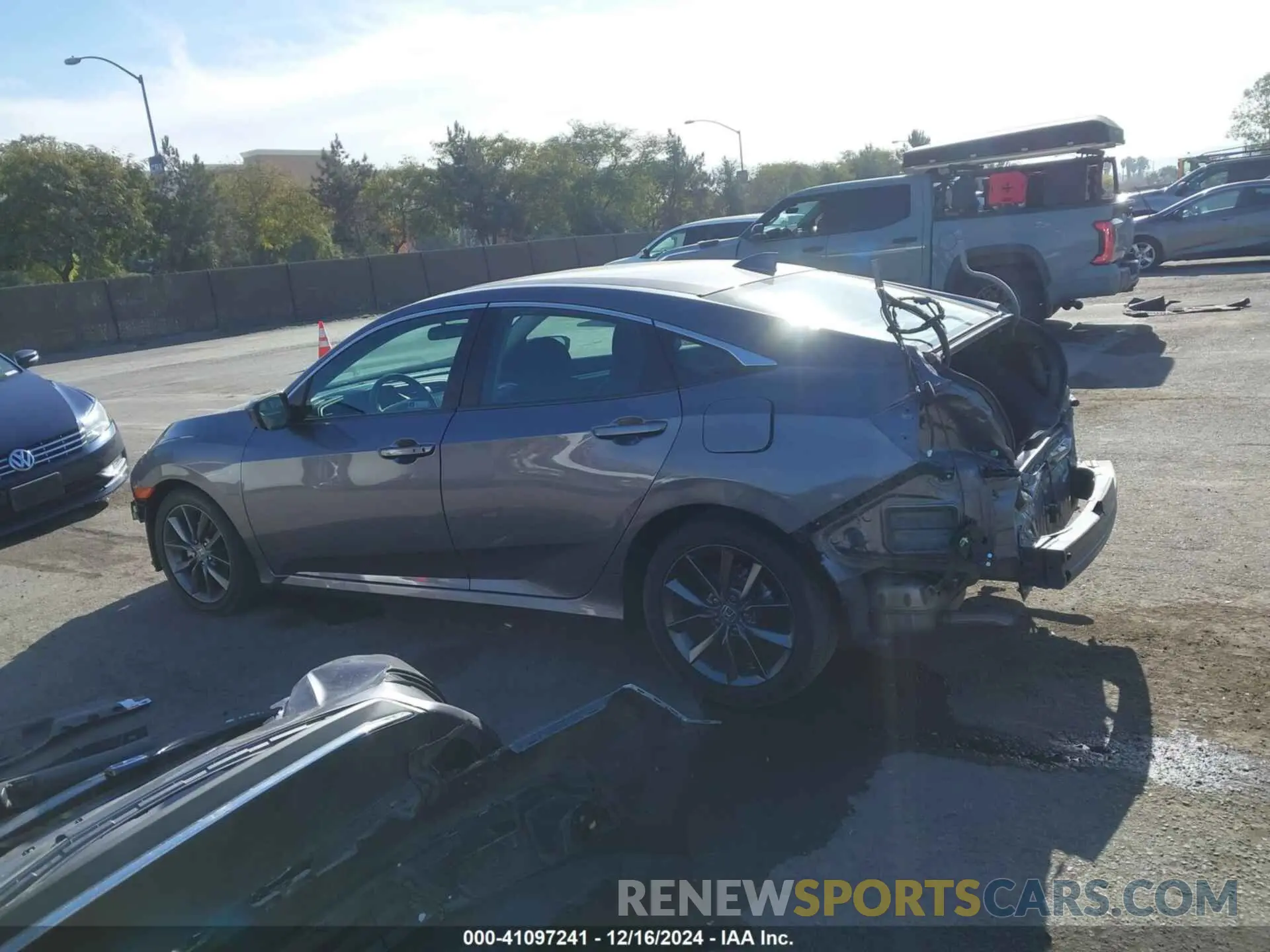 15 fotografías del automóvil dañado 19XFC1F30ME206537 HONDA CIVIC 2021