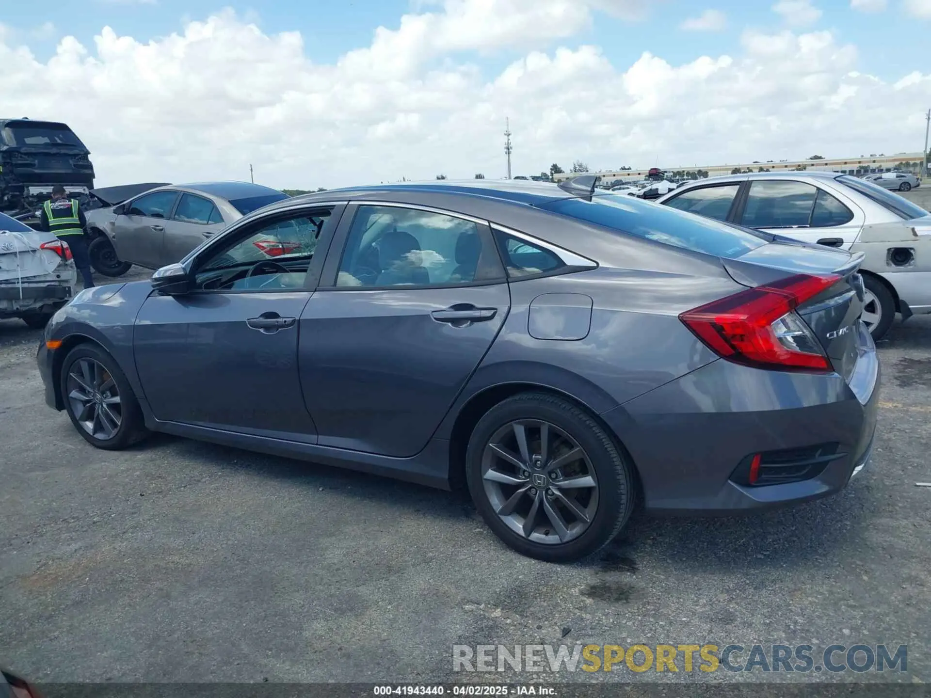 13 fotografías del automóvil dañado 19XFC1F34ME001481 HONDA CIVIC 2021