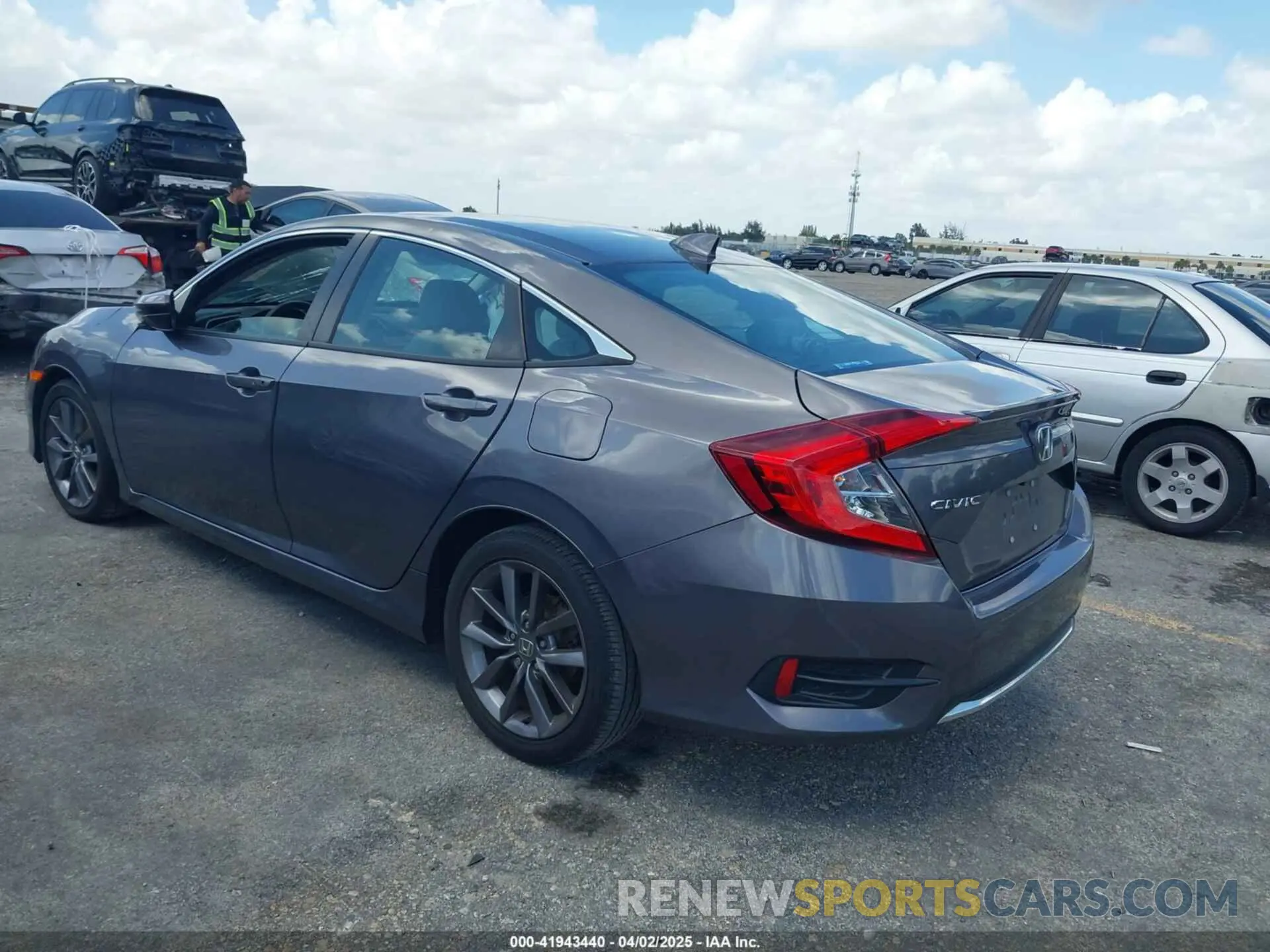 3 fotografías del automóvil dañado 19XFC1F34ME001481 HONDA CIVIC 2021