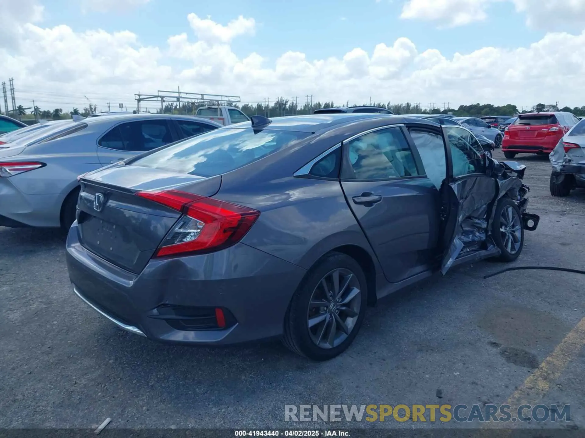 4 fotografías del automóvil dañado 19XFC1F34ME001481 HONDA CIVIC 2021