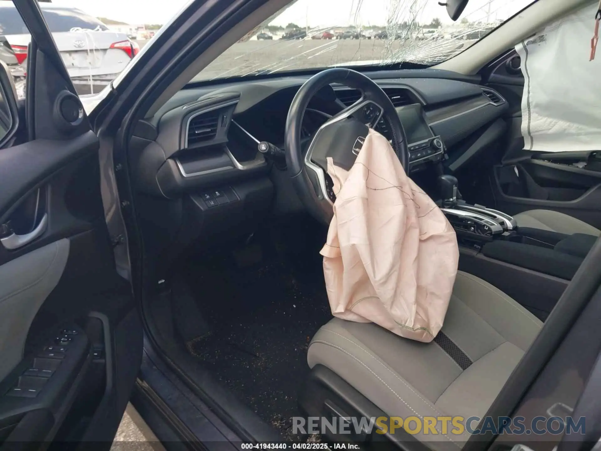 5 fotografías del automóvil dañado 19XFC1F34ME001481 HONDA CIVIC 2021