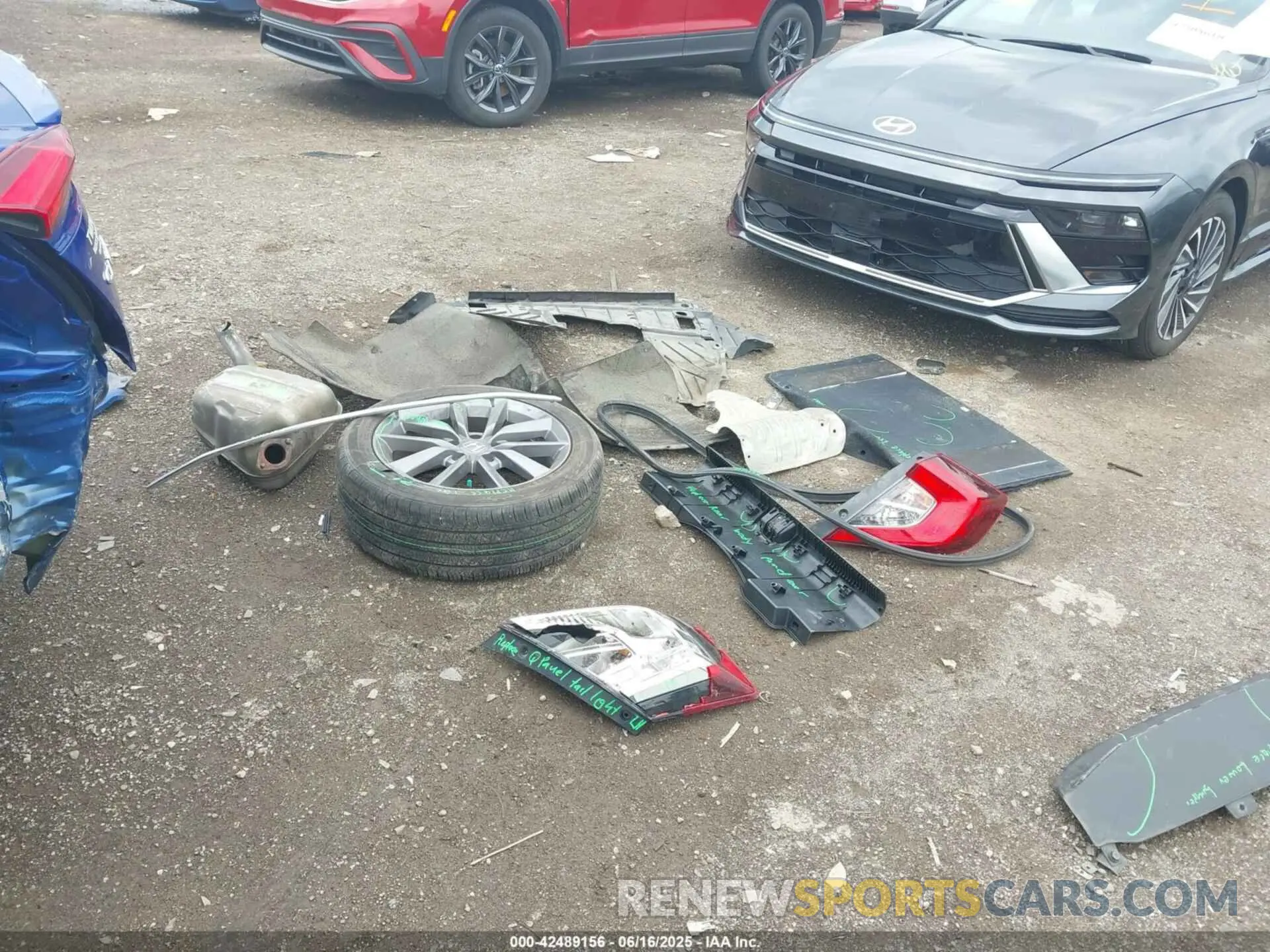 12 fotografías del automóvil dañado 19XFC1F37ME006707 HONDA CIVIC 2021