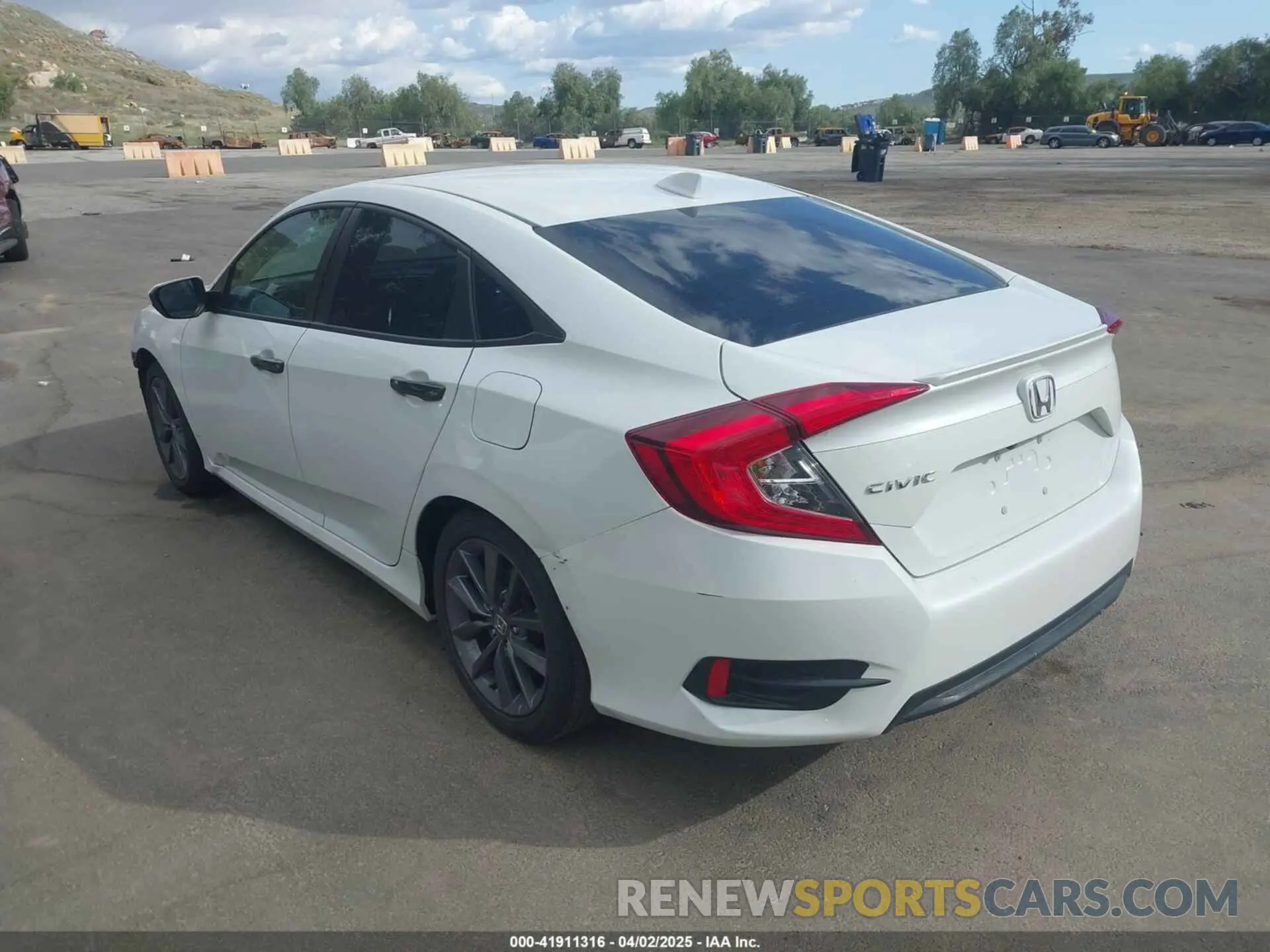 3 fotografías del automóvil dañado 19XFC1F37ME208768 HONDA CIVIC 2021