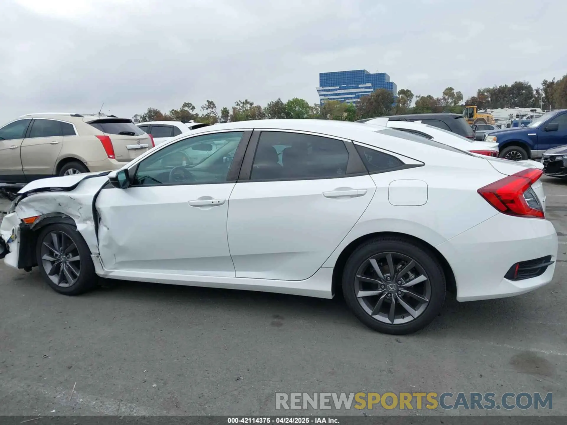 14 fotografías del automóvil dañado 19XFC1F3XME203726 HONDA CIVIC 2021