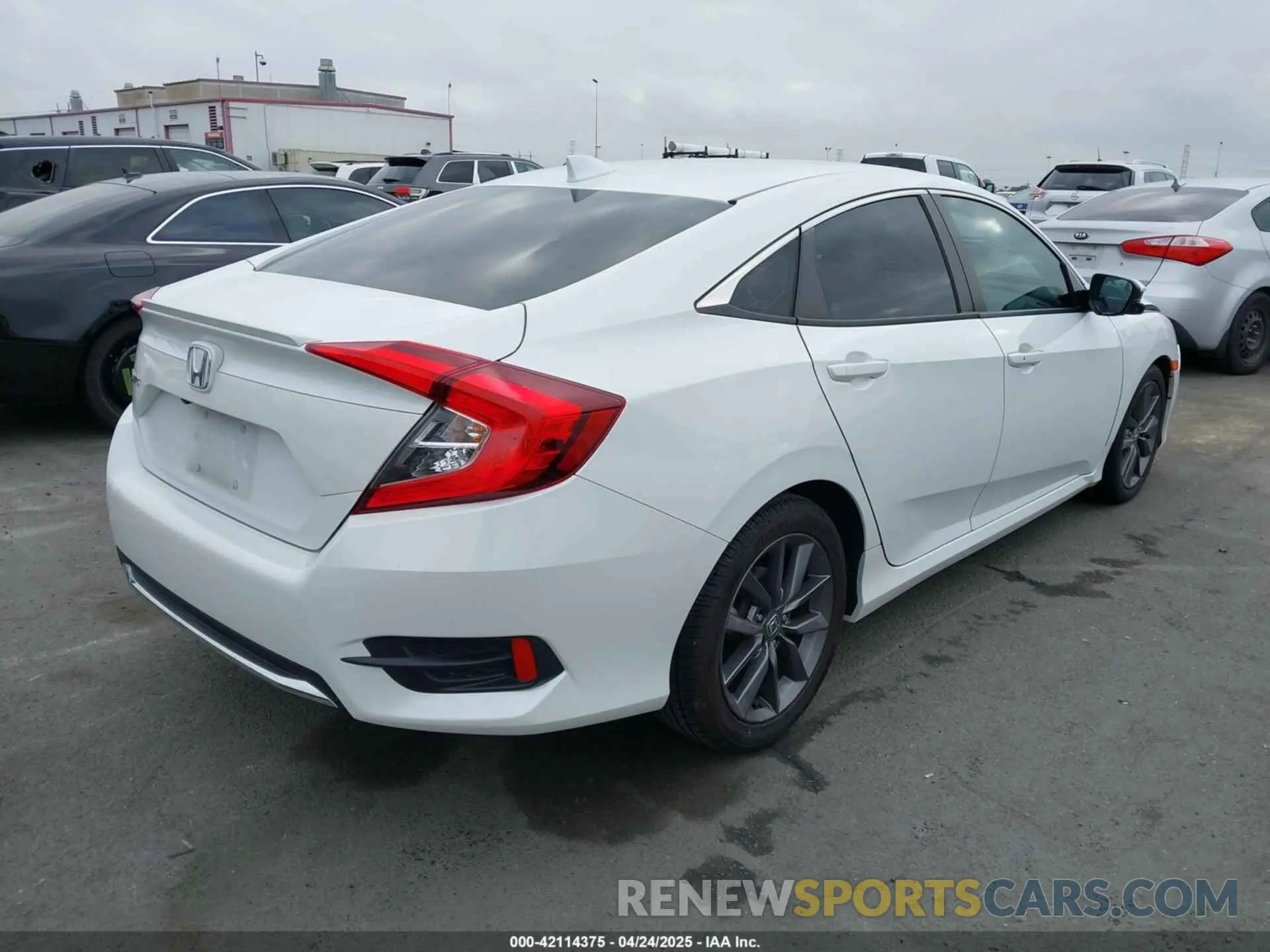 4 fotografías del automóvil dañado 19XFC1F3XME203726 HONDA CIVIC 2021