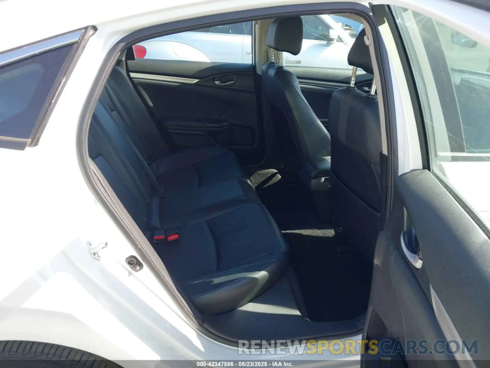 8 fotografías del automóvil dañado 19XFC1F73ME202145 HONDA CIVIC 2021