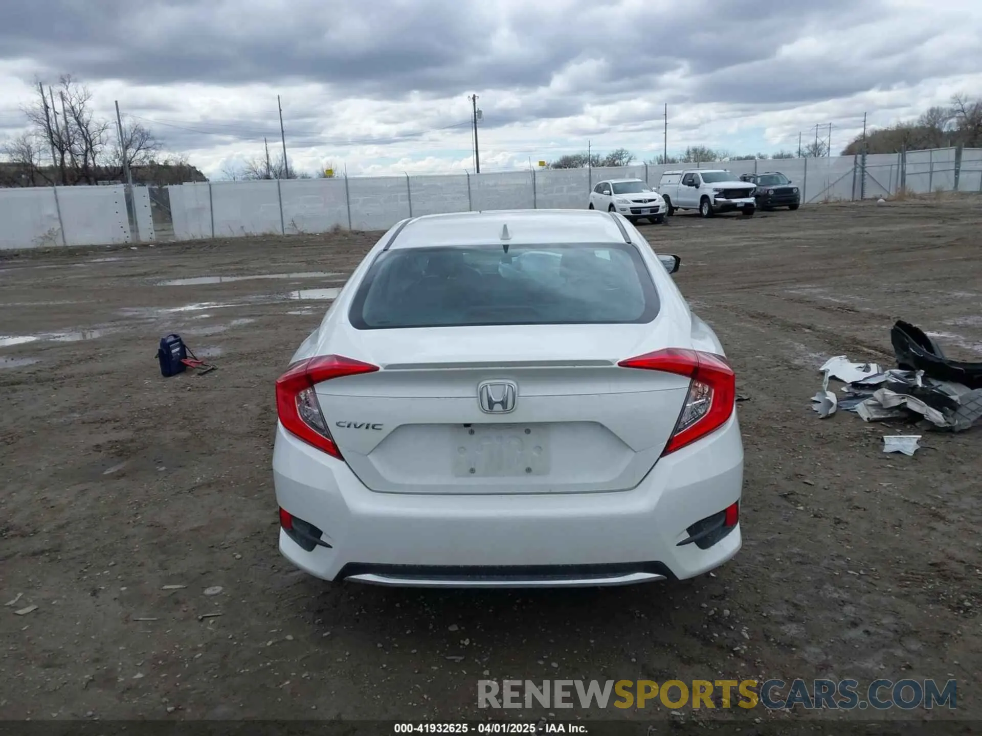 17 fotografías del automóvil dañado 19XFC1F7XME005554 HONDA CIVIC 2021