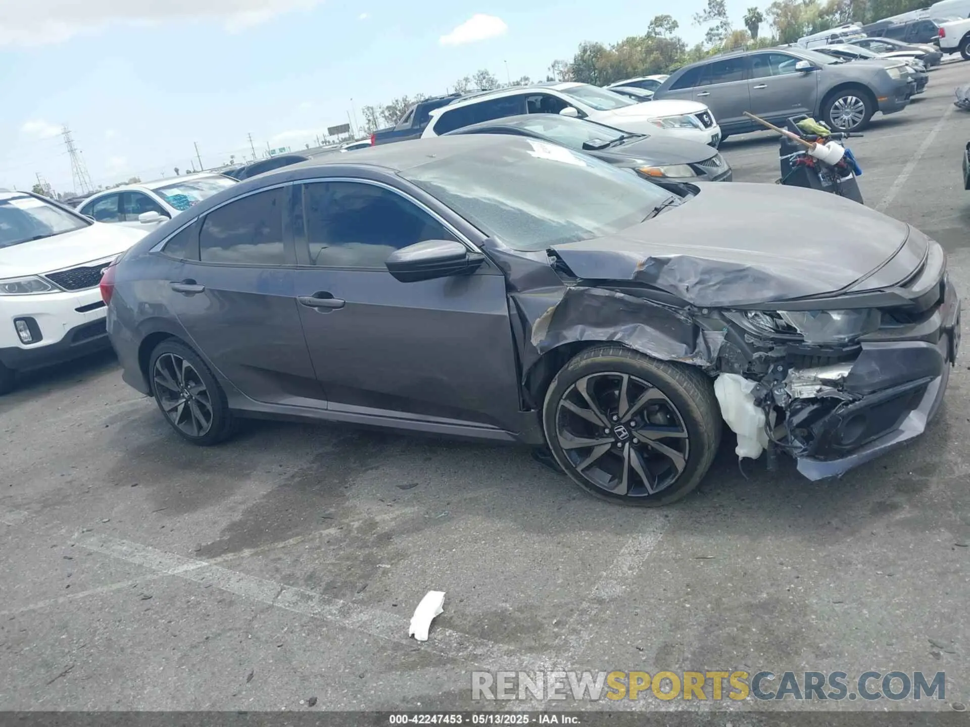 12 fotografías del automóvil dañado 19XFC2F86ME003377 HONDA CIVIC 2021
