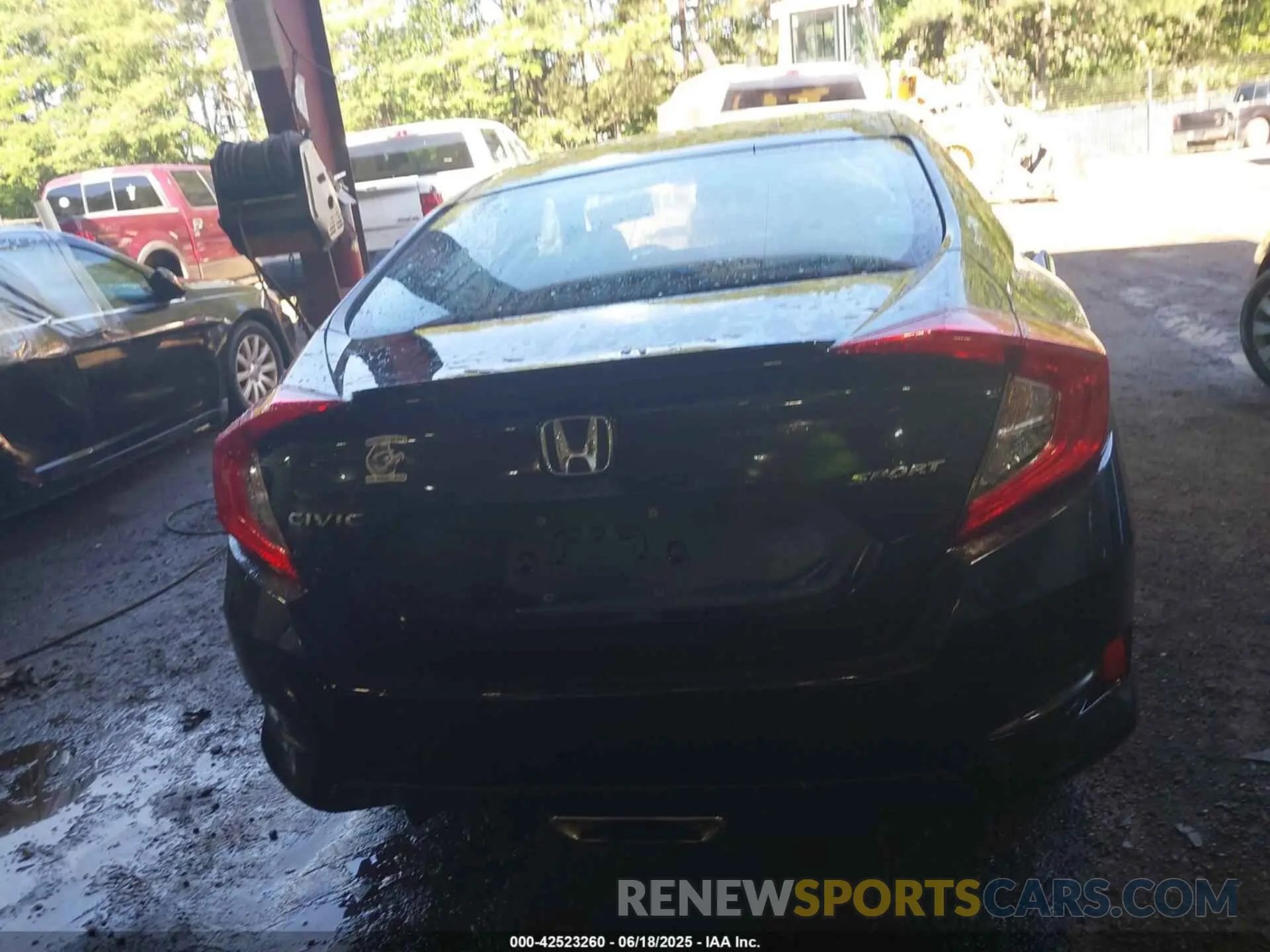 17 fotografías del automóvil dañado 19XFC2F87ME003999 HONDA CIVIC 2021