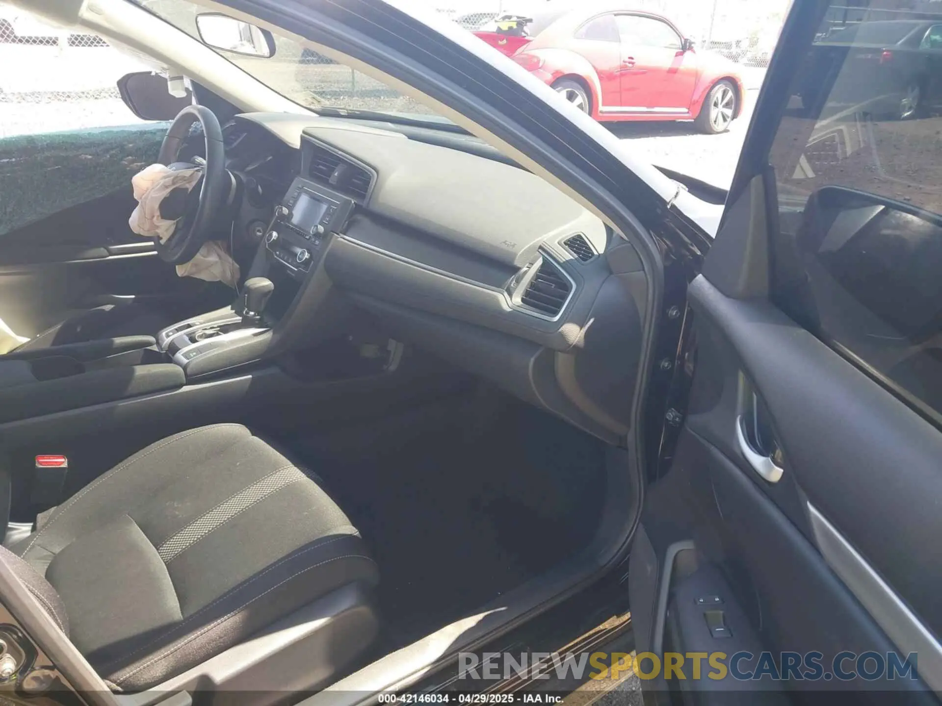 5 fotografías del automóvil dañado 2HGFC2F60MH518797 HONDA CIVIC 2021
