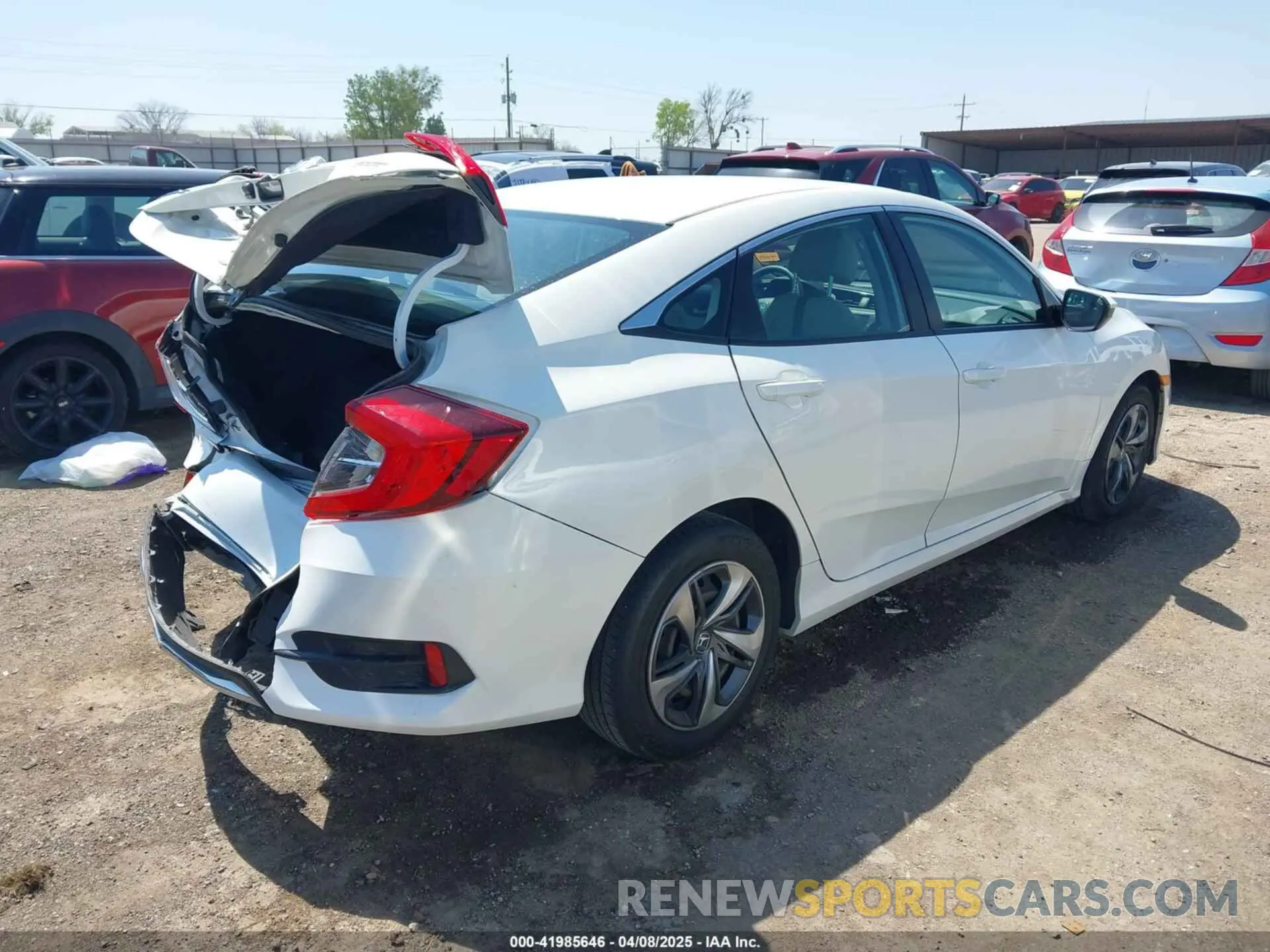 4 fotografías del automóvil dañado 2HGFC2F61MH556913 HONDA CIVIC 2021