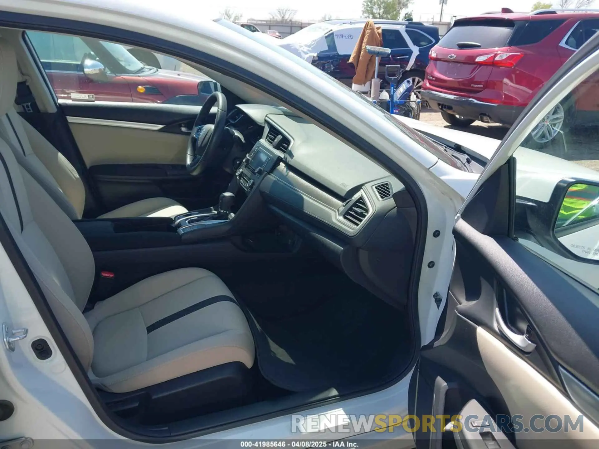 5 fotografías del automóvil dañado 2HGFC2F61MH556913 HONDA CIVIC 2021