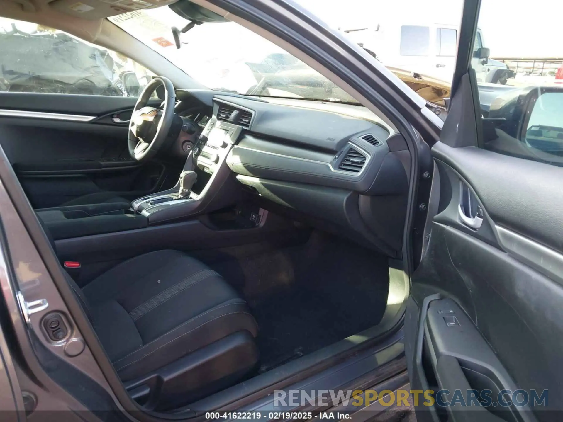 5 fotografías del automóvil dañado 2HGFC2F64MH556484 HONDA CIVIC 2021