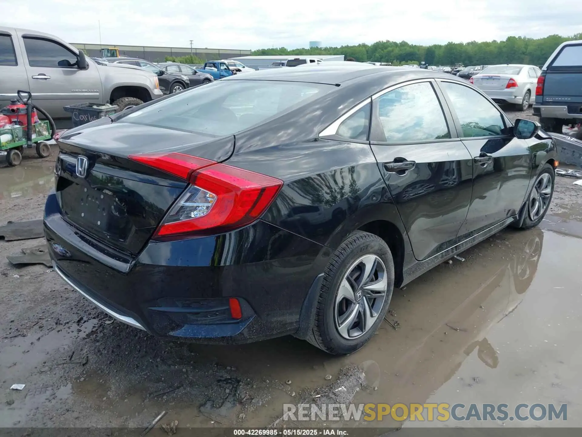 4 fotografías del automóvil dañado 2HGFC2F68MH526372 HONDA CIVIC 2021