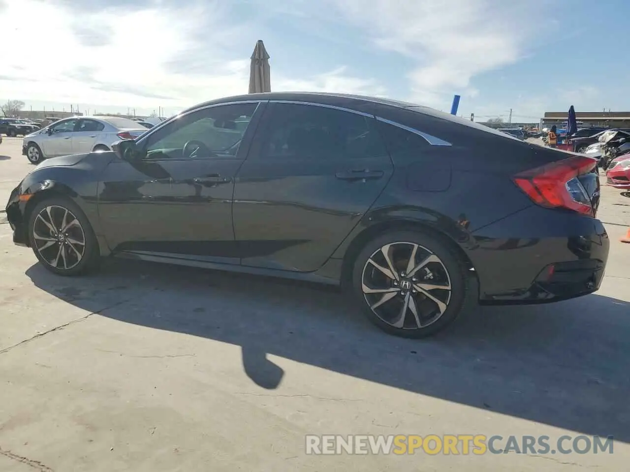 2 fotografías del automóvil dañado 2HGFC2F81MH505686 HONDA CIVIC 2021
