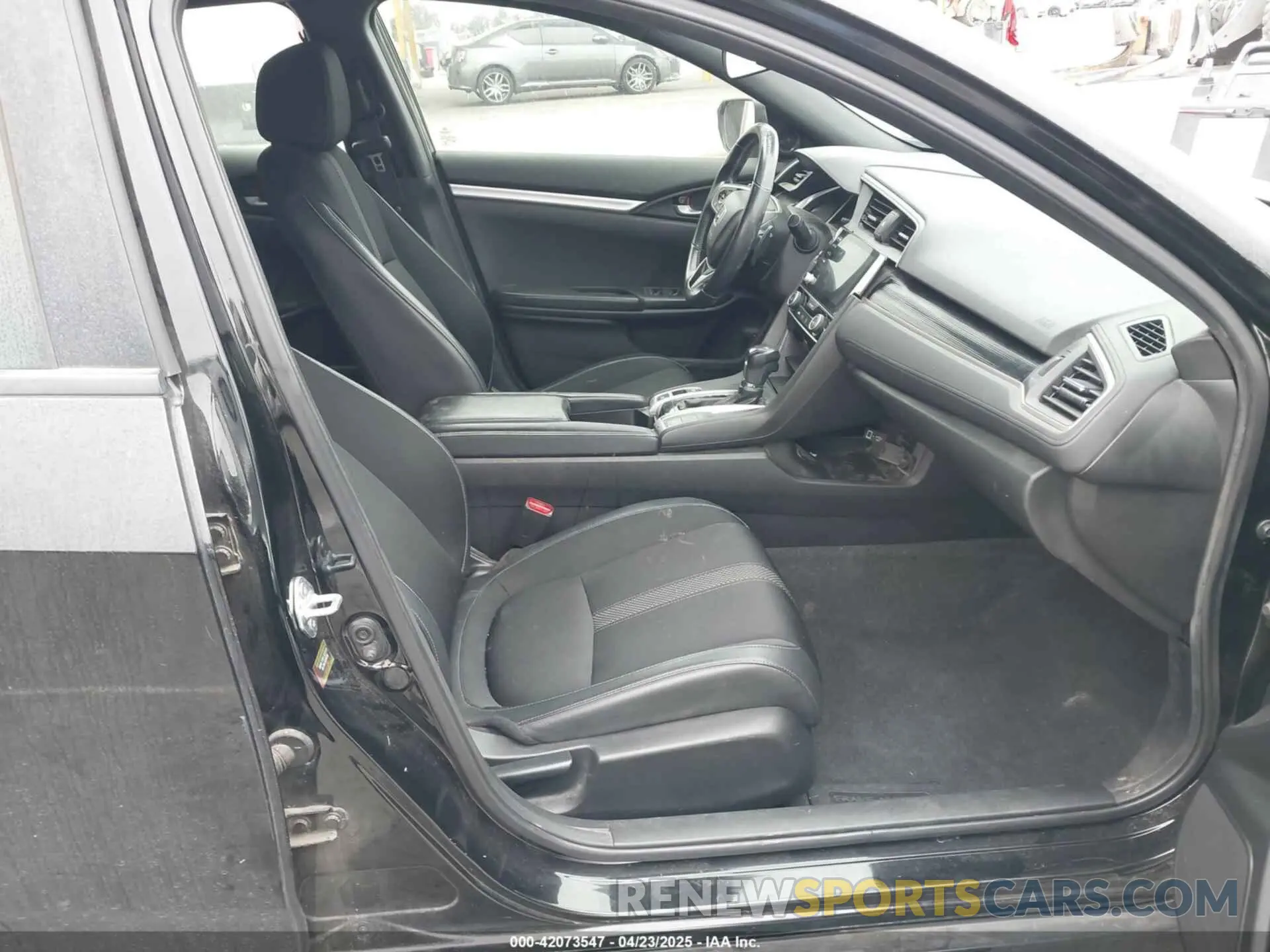 5 fotografías del automóvil dañado 2HGFC2F81MH534850 HONDA CIVIC 2021