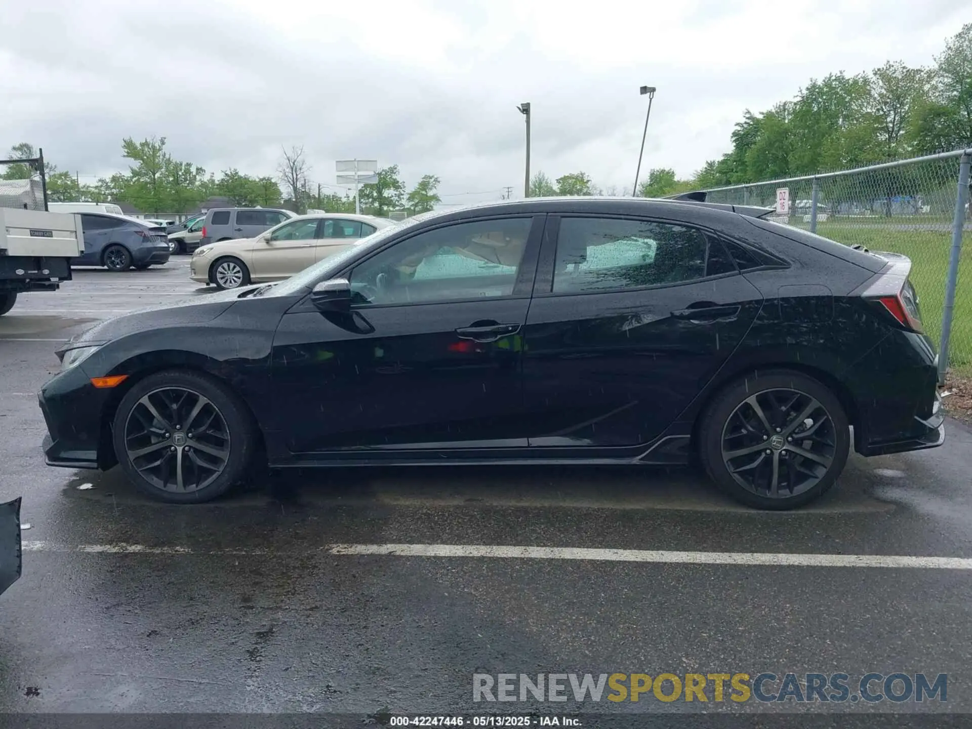 14 fotografías del automóvil dañado SHHFK7H40MU213928 HONDA CIVIC 2021