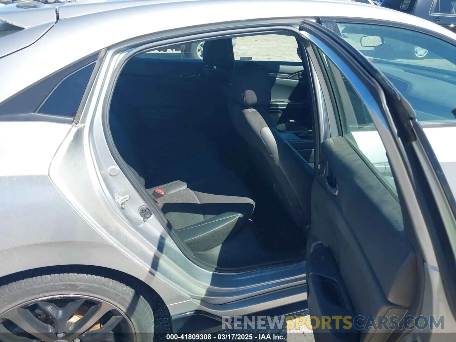 8 fotografías del automóvil dañado SHHFK7H43MU232389 HONDA CIVIC 2021