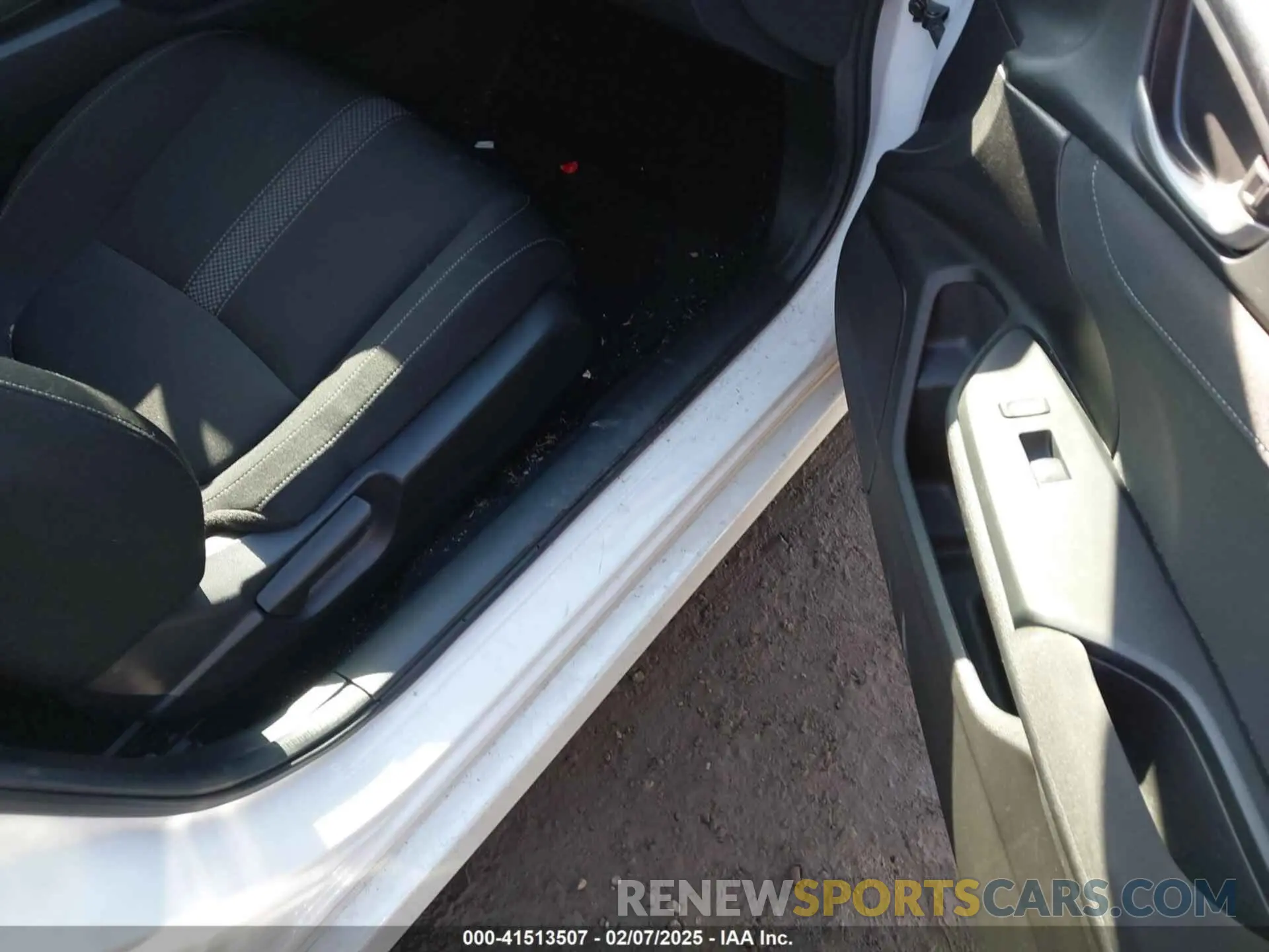 5 fotografías del automóvil dañado SHHFK7H68MU230543 HONDA CIVIC 2021