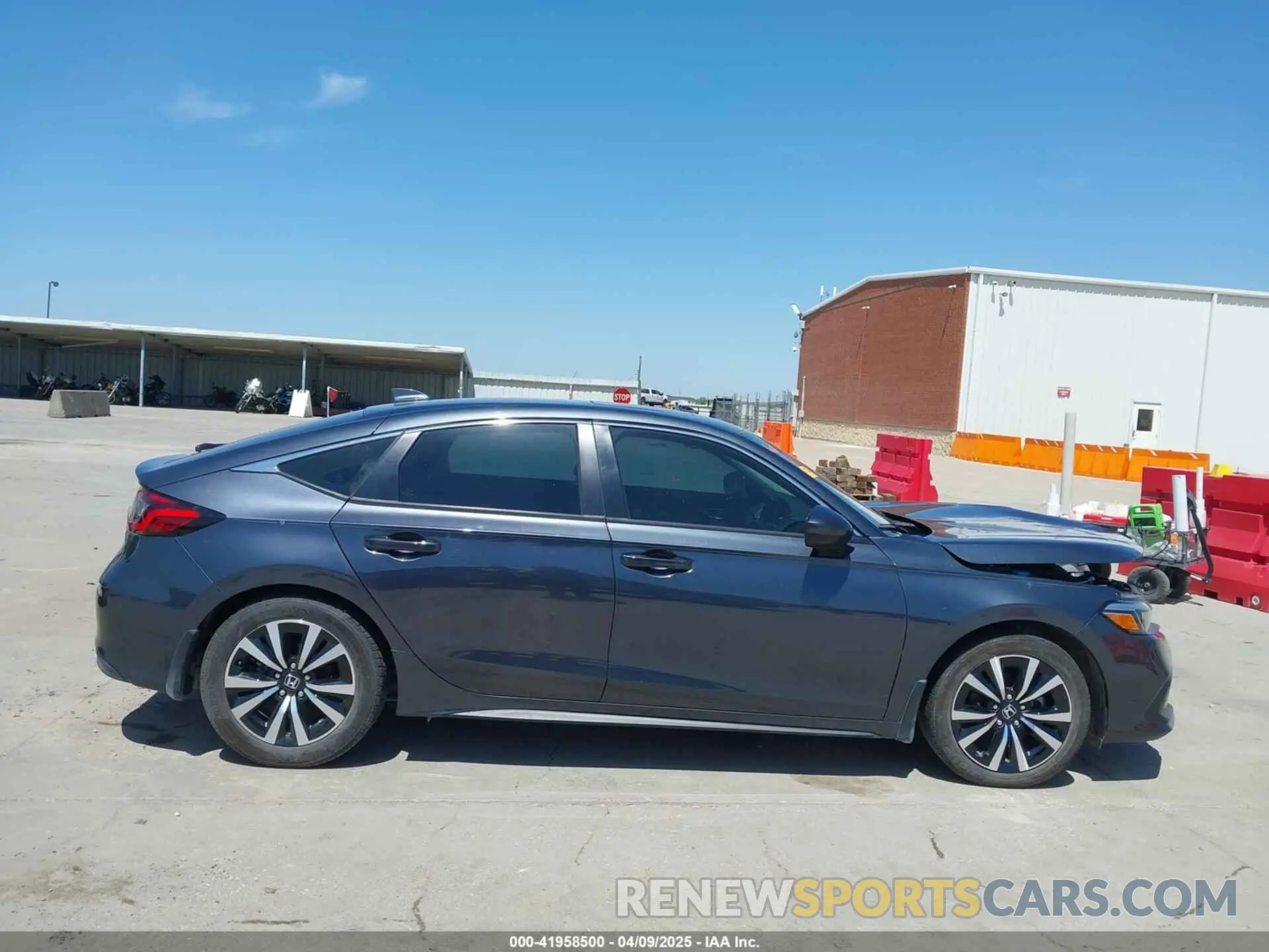 12 fotografías del automóvil dañado 19XFL1H71NE022970 HONDA CIVIC 2022