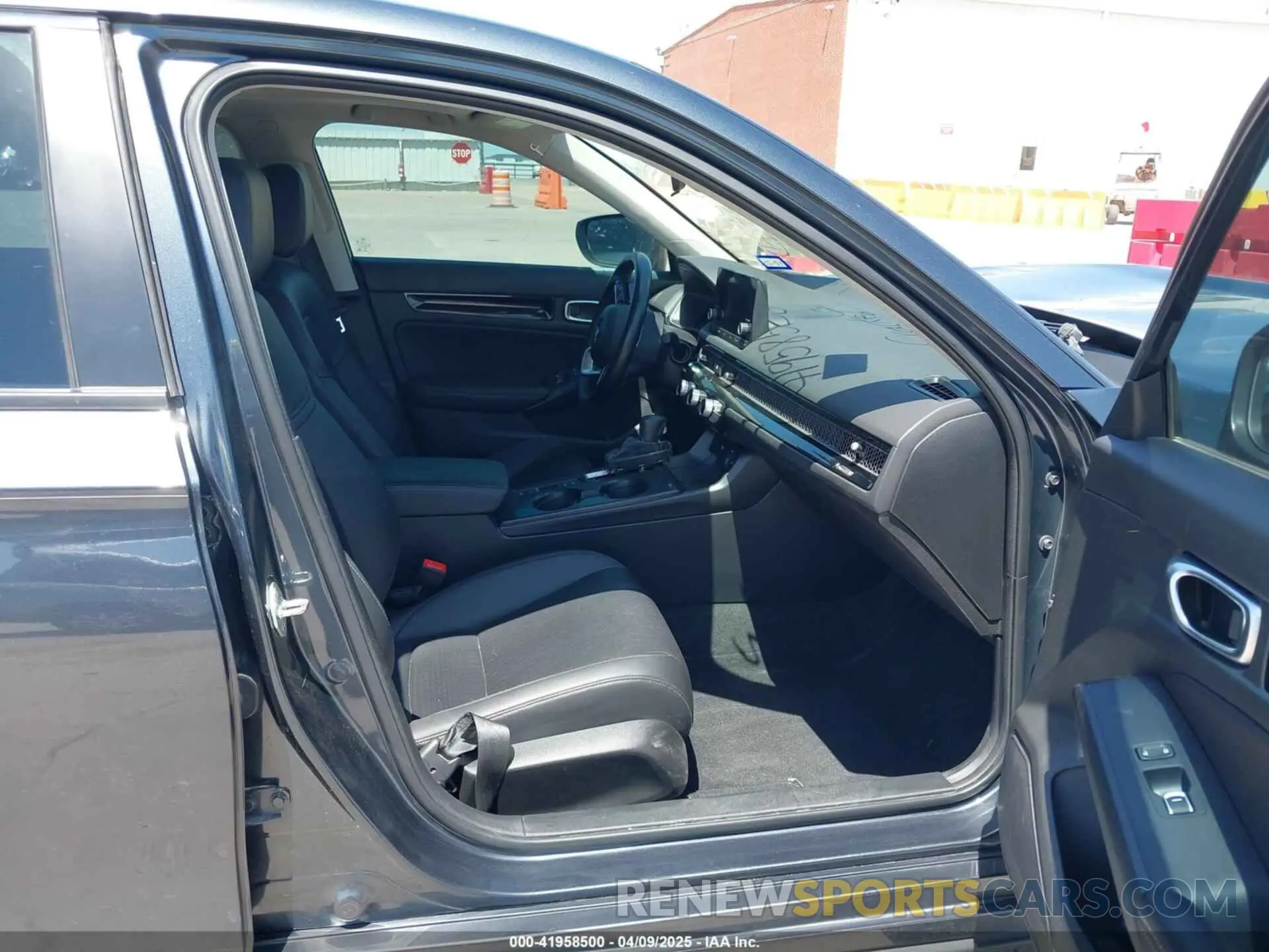 5 fotografías del automóvil dañado 19XFL1H71NE022970 HONDA CIVIC 2022