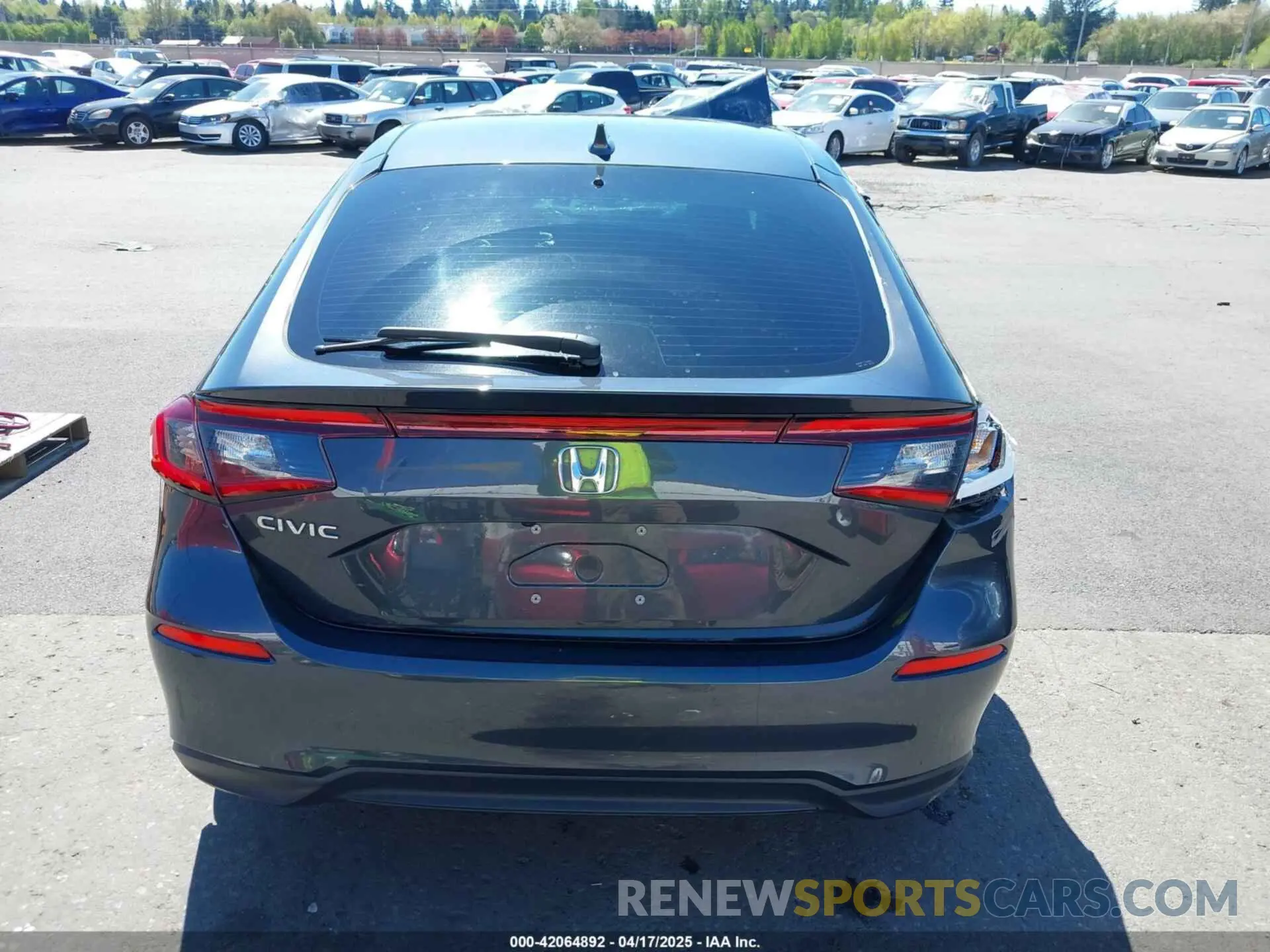 17 fotografías del automóvil dañado 19XFL1H7XNE013345 HONDA CIVIC 2022