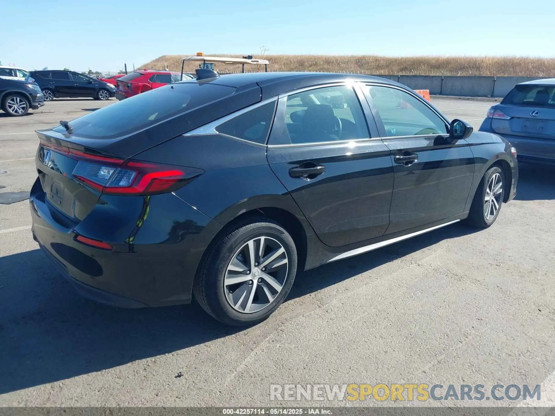 4 fotografías del automóvil dañado 19XFL2H56NE023472 HONDA CIVIC 2022