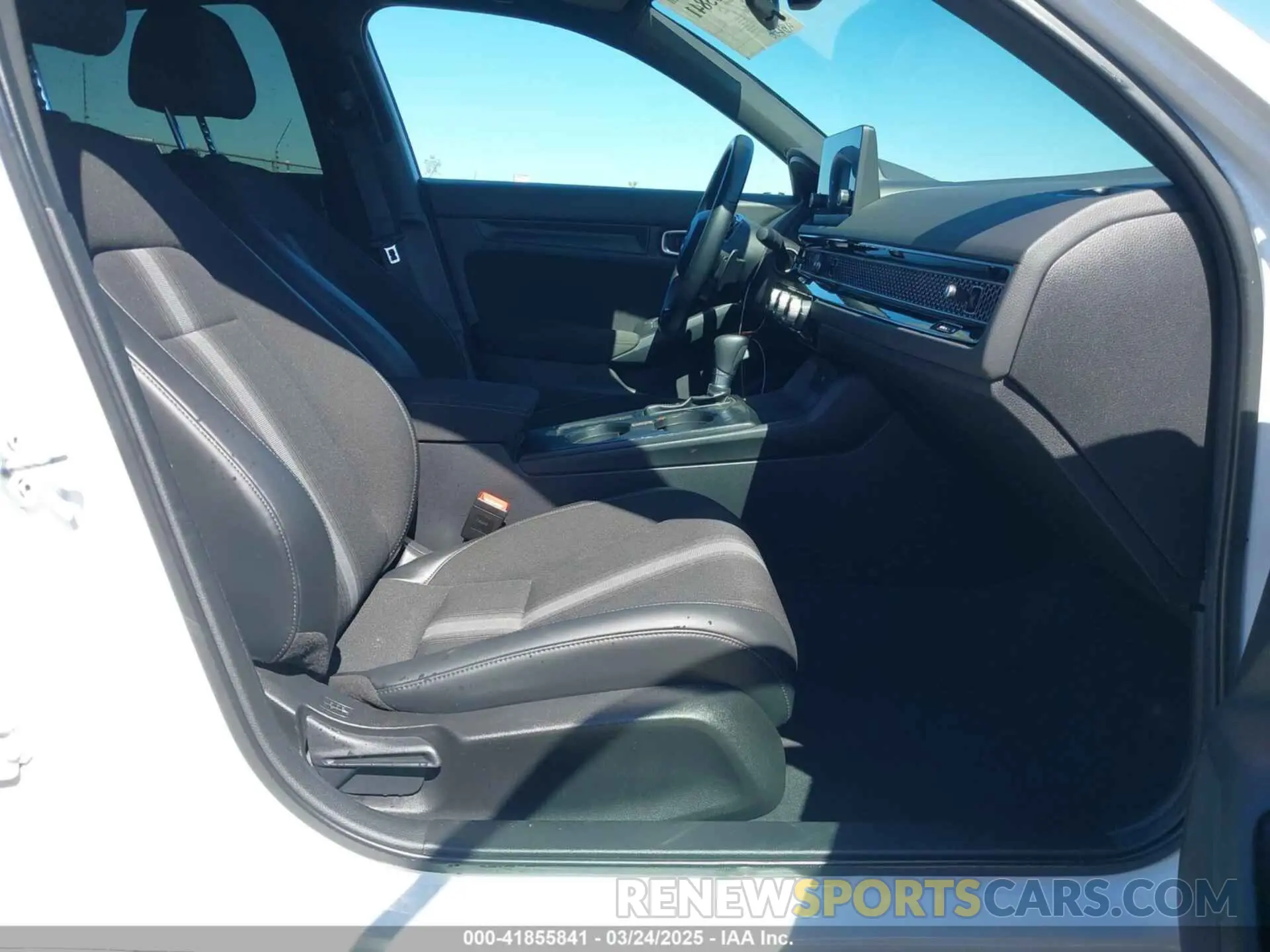 5 fotografías del automóvil dañado 19XFL2H87NE015973 HONDA CIVIC 2022