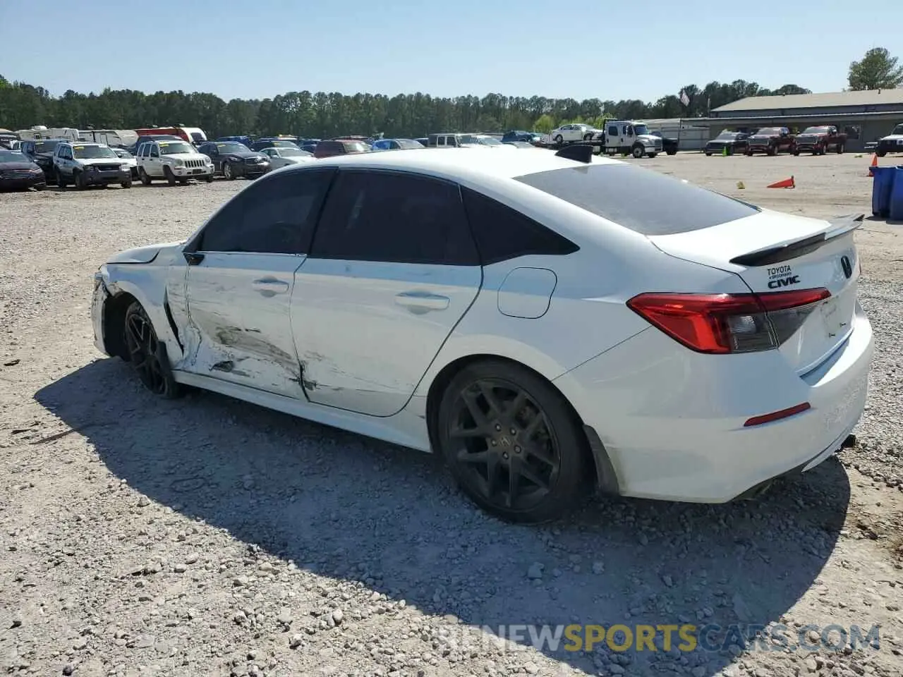 2 fotografías del automóvil dañado 2HGFE1E56NH471340 HONDA CIVIC 2022