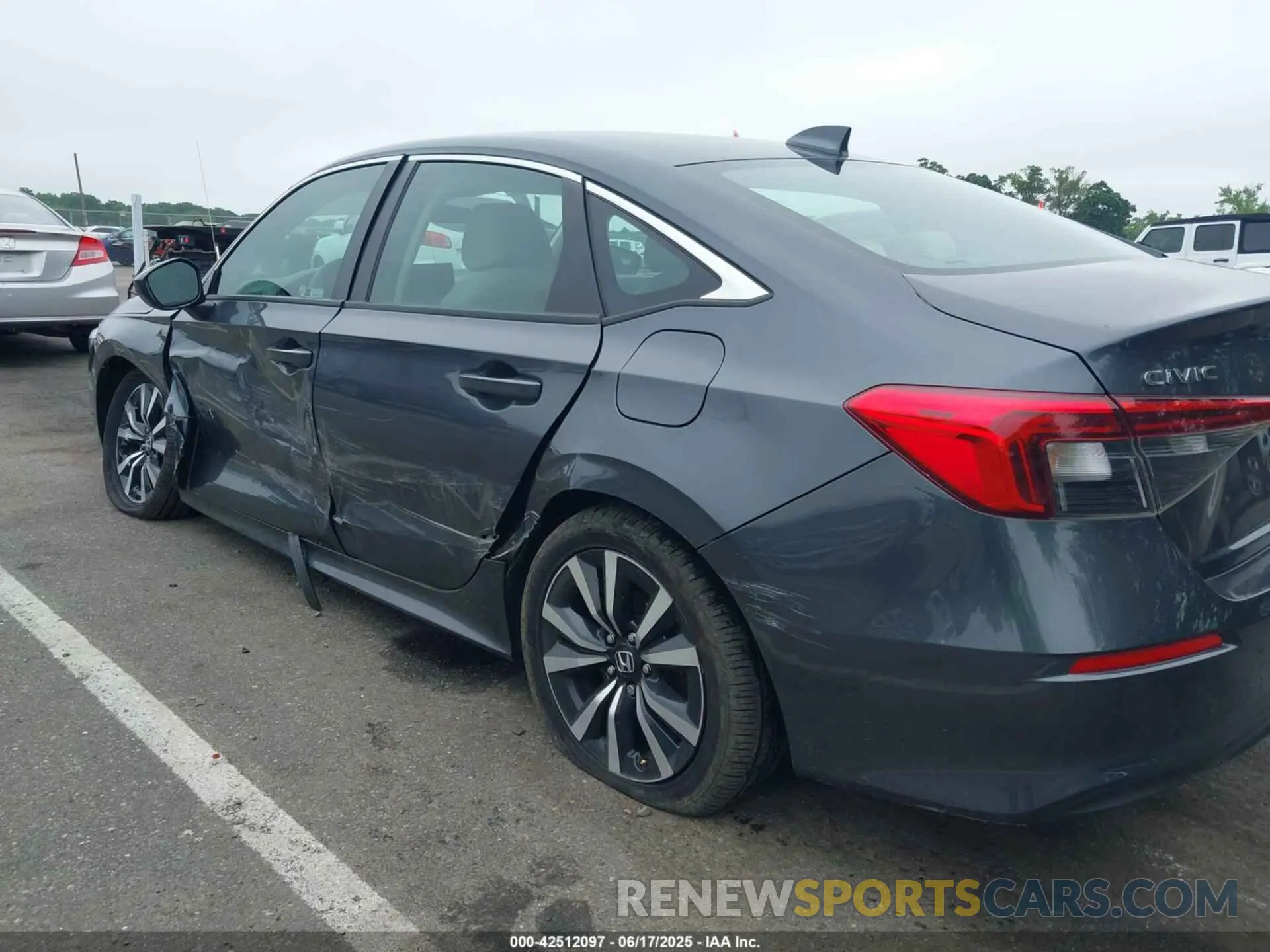 17 fotografías del automóvil dañado 2HGFE1F73NH315899 HONDA CIVIC 2022