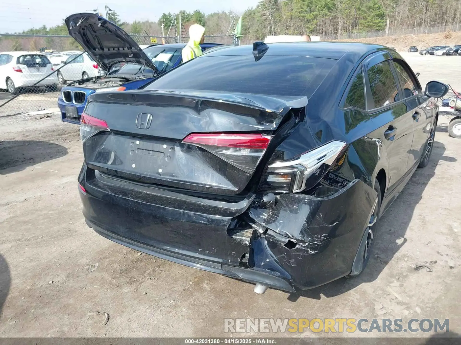 4 fotografías del automóvil dañado 2HGFE1F74NH319878 HONDA CIVIC 2022