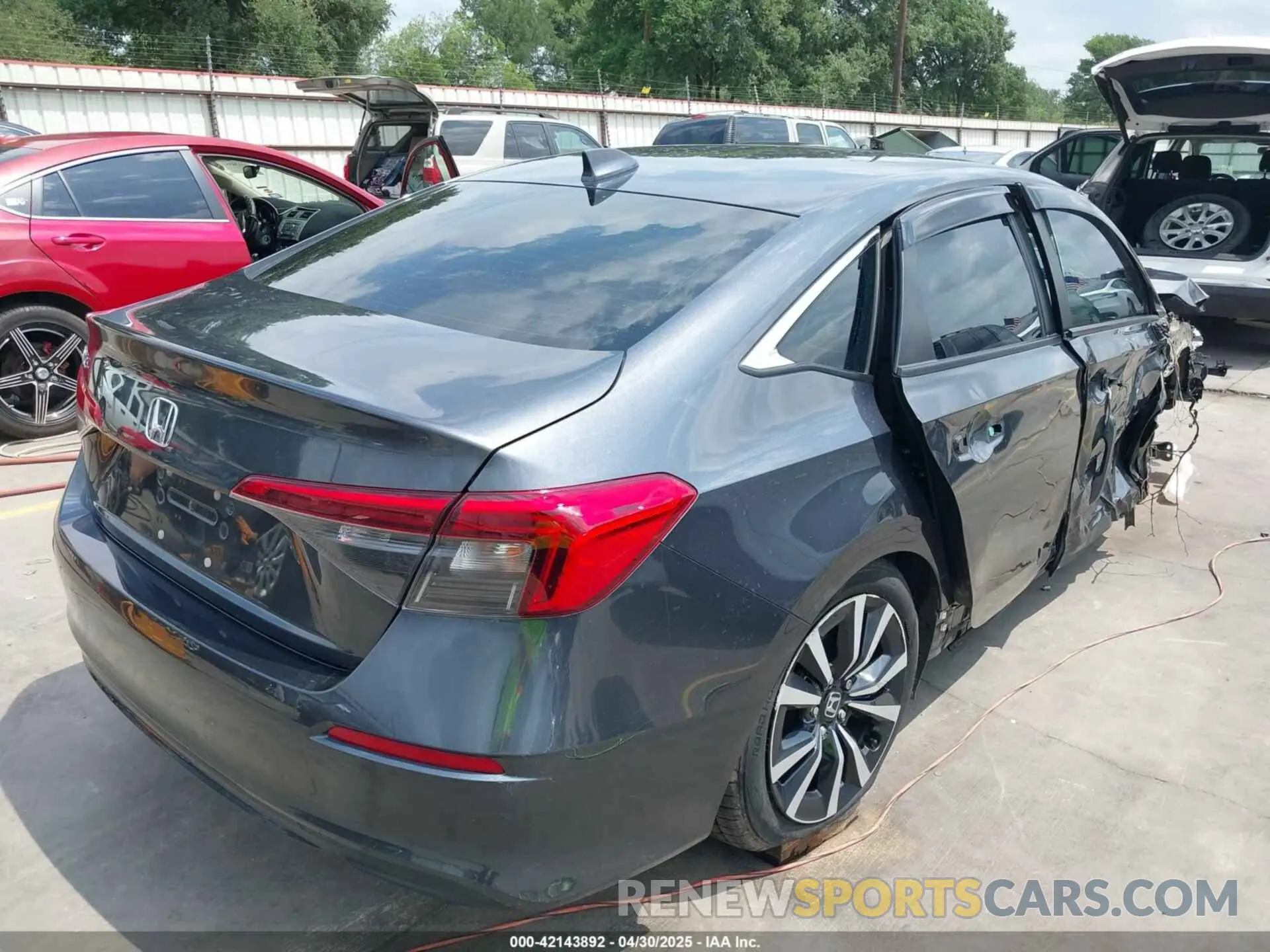 4 fotografías del automóvil dañado 2HGFE1F76NH319493 HONDA CIVIC 2022