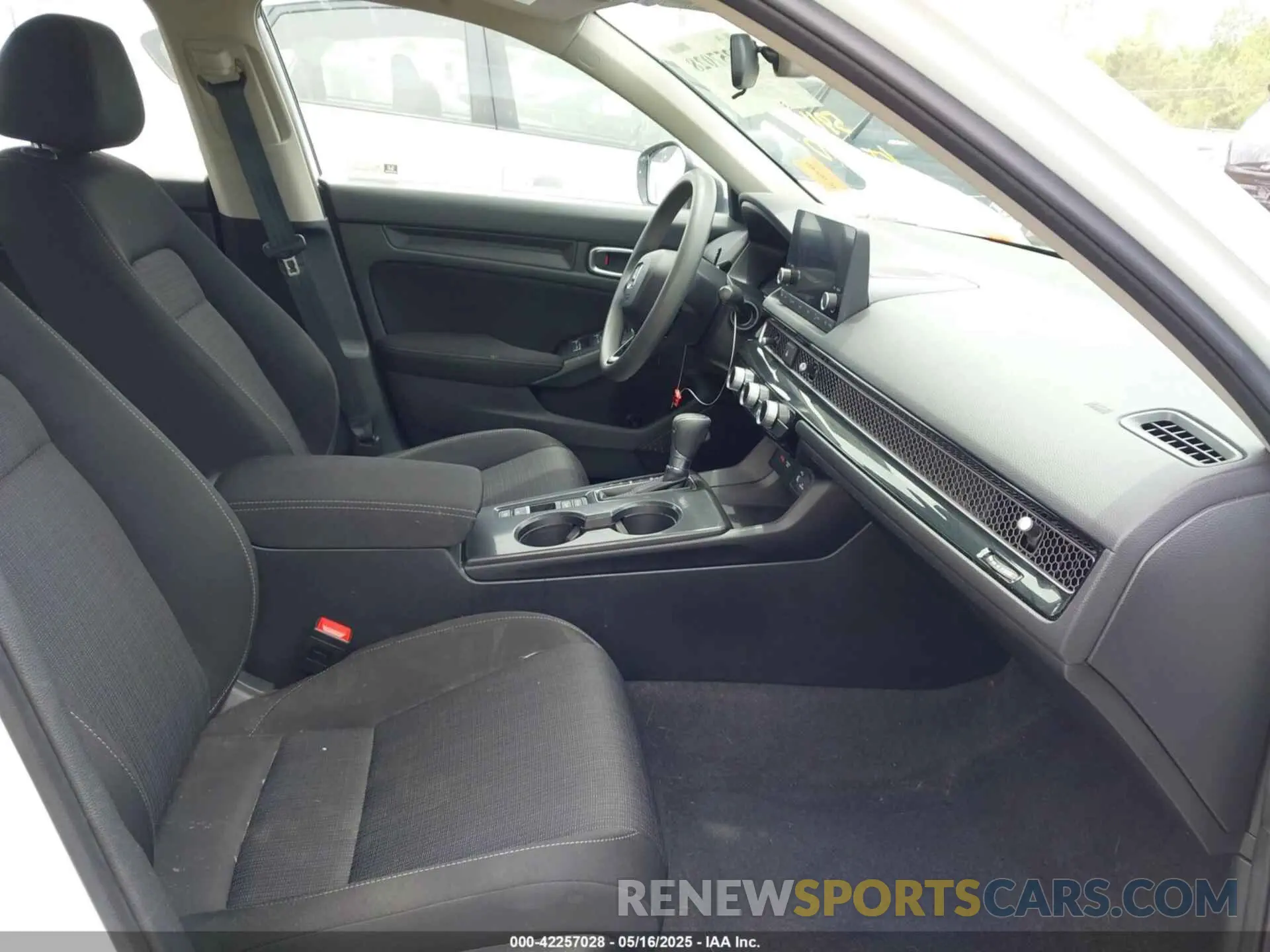 5 fotografías del automóvil dañado 2HGFE2F20NH541456 HONDA CIVIC 2022