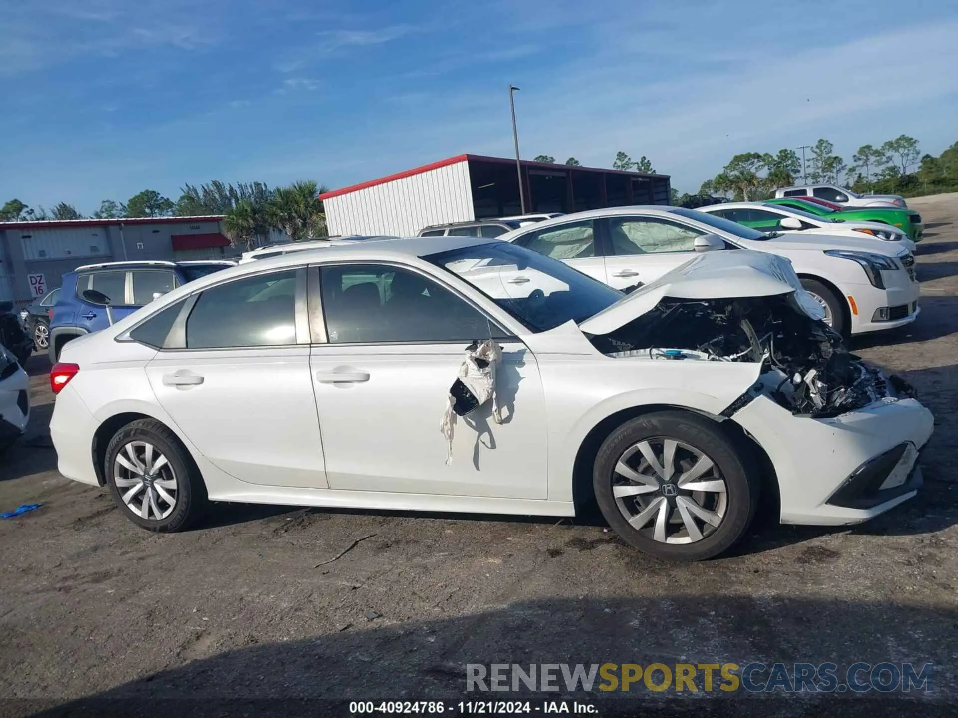 13 fotografías del automóvil dañado 2HGFE2F24NH532467 HONDA CIVIC 2022