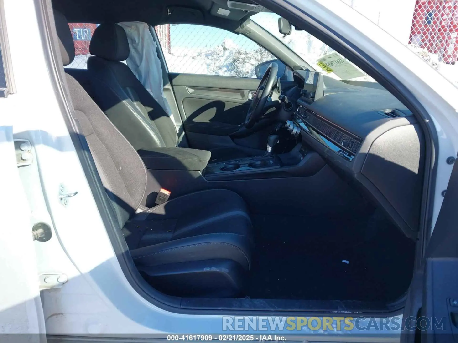 5 fotografías del automóvil dañado 2HGFE2F50NH588352 HONDA CIVIC 2022