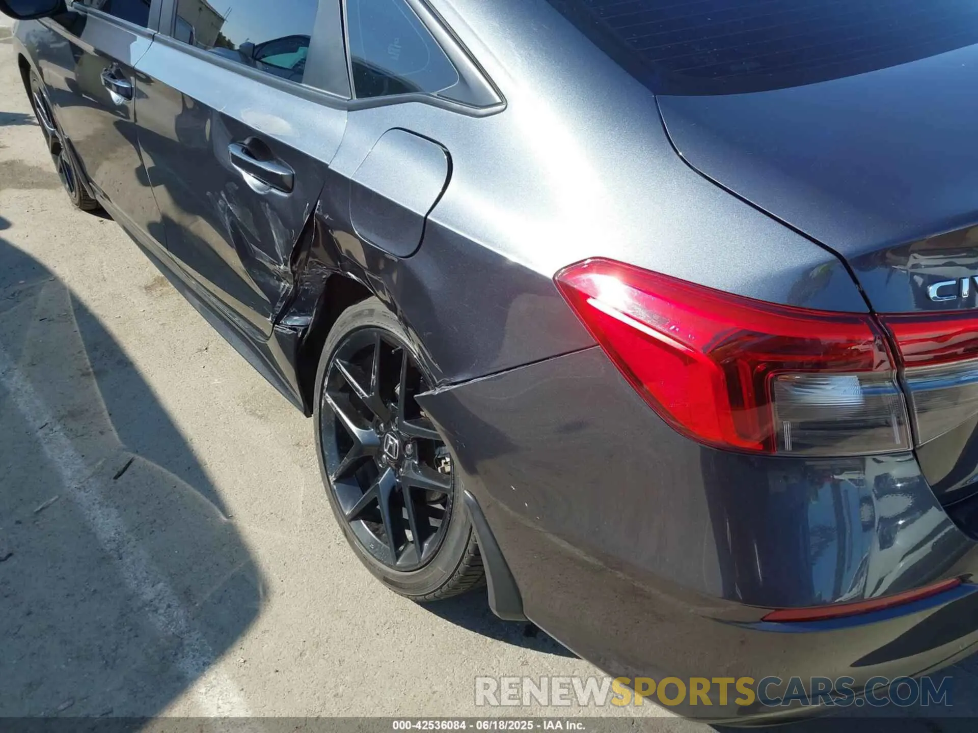 17 fotografías del automóvil dañado 2HGFE2F52NH517427 HONDA CIVIC 2022