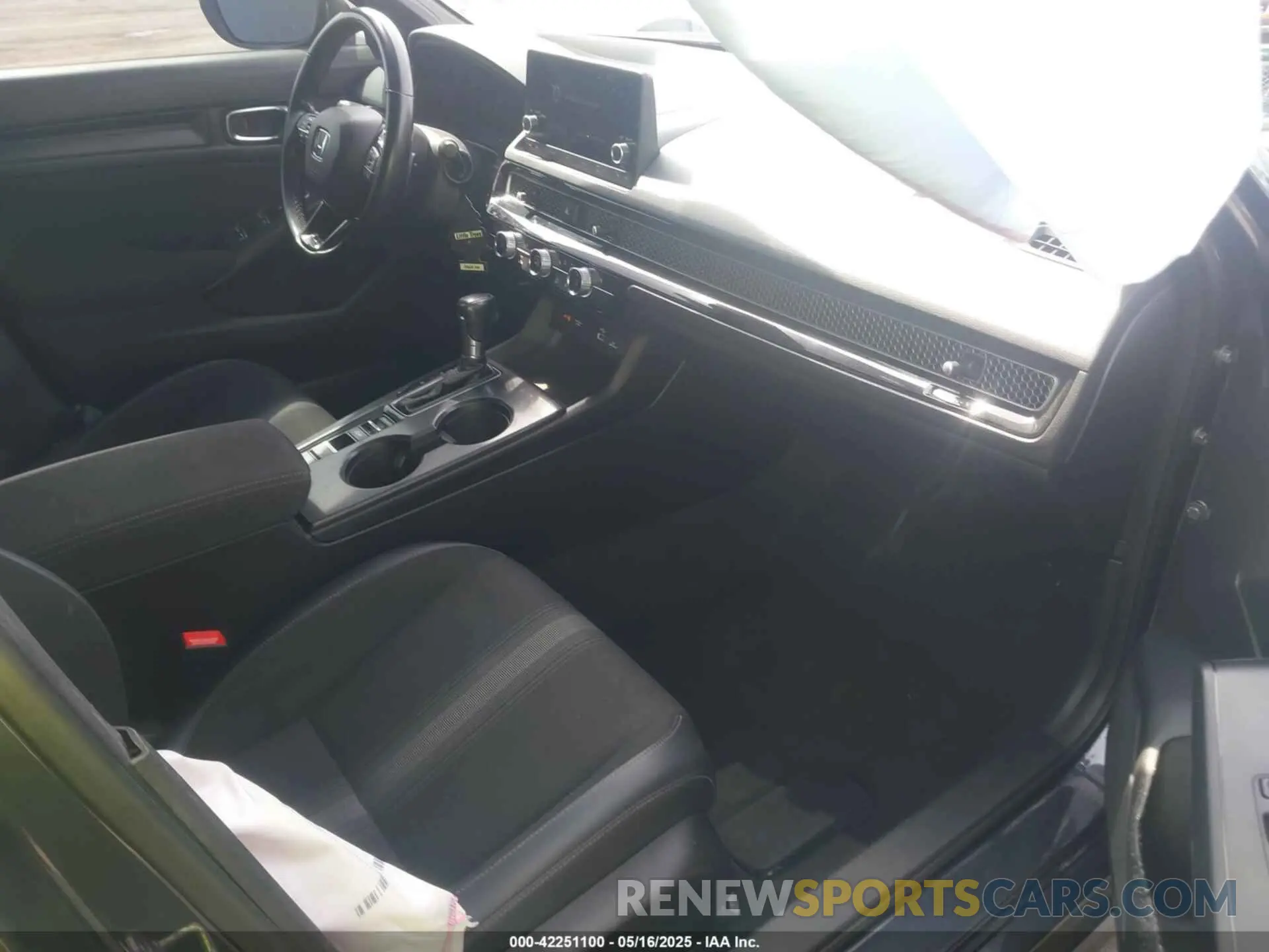 5 fotografías del automóvil dañado 2HGFE2F52NH533627 HONDA CIVIC 2022
