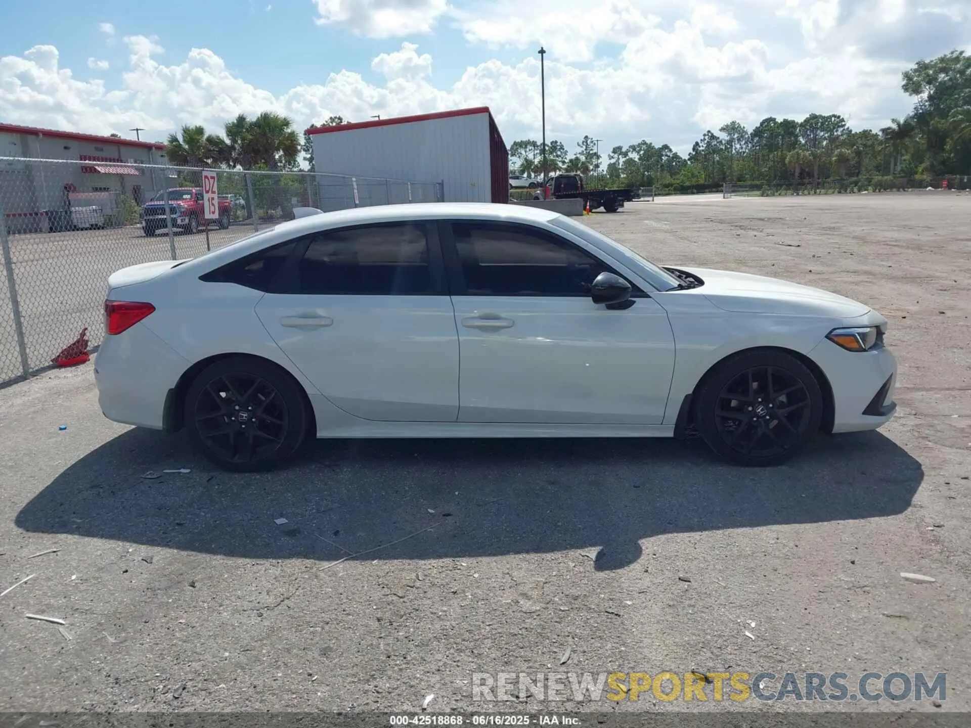 13 fotografías del automóvil dañado 2HGFE2F52NH534261 HONDA CIVIC 2022