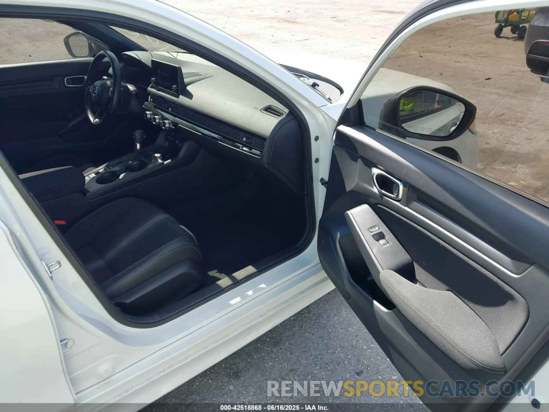 5 fotografías del automóvil dañado 2HGFE2F52NH534261 HONDA CIVIC 2022