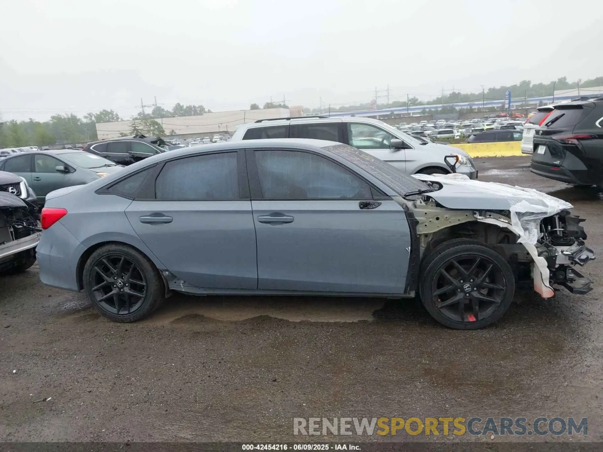 13 fotografías del automóvil dañado 2HGFE2F53NH591763 HONDA CIVIC 2022
