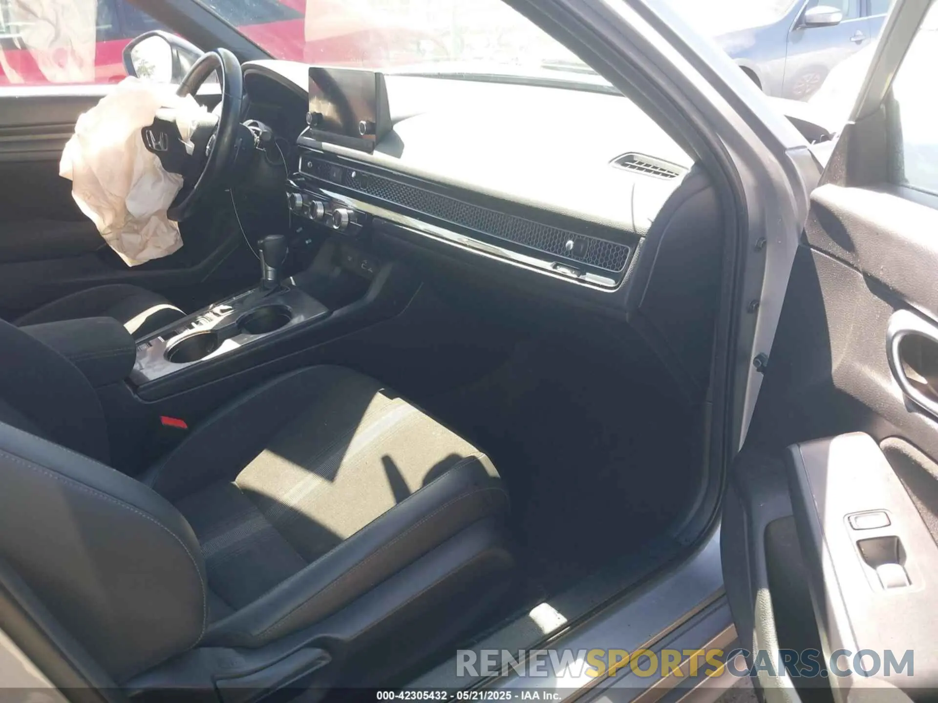 5 fotografías del automóvil dañado 2HGFE2F55NH557825 HONDA CIVIC 2022